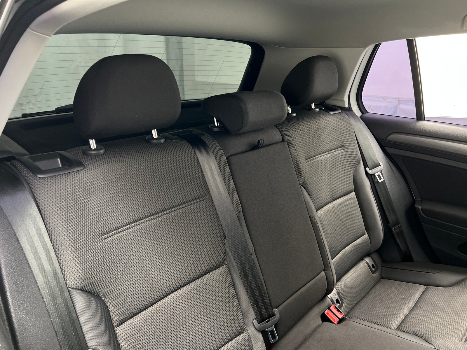 Thumbnail: 2019 Volkswagen e-Golf - 6