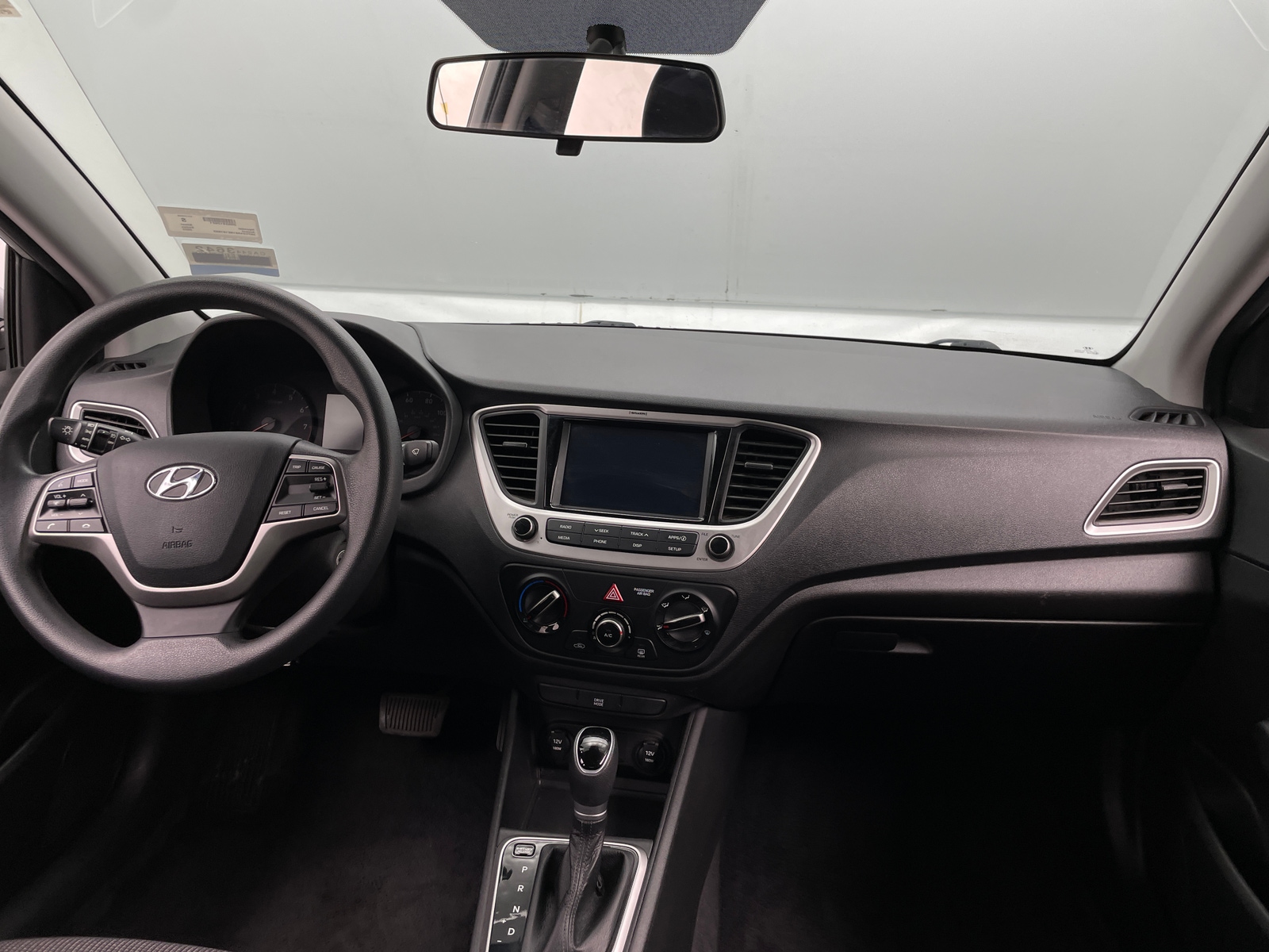 Thumbnail: 2022 Hyundai Accent - 3