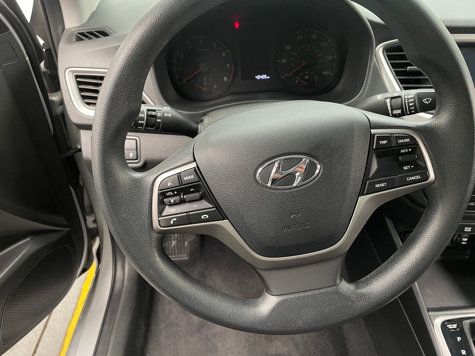 Thumbnail: 2022 Hyundai Accent - 5