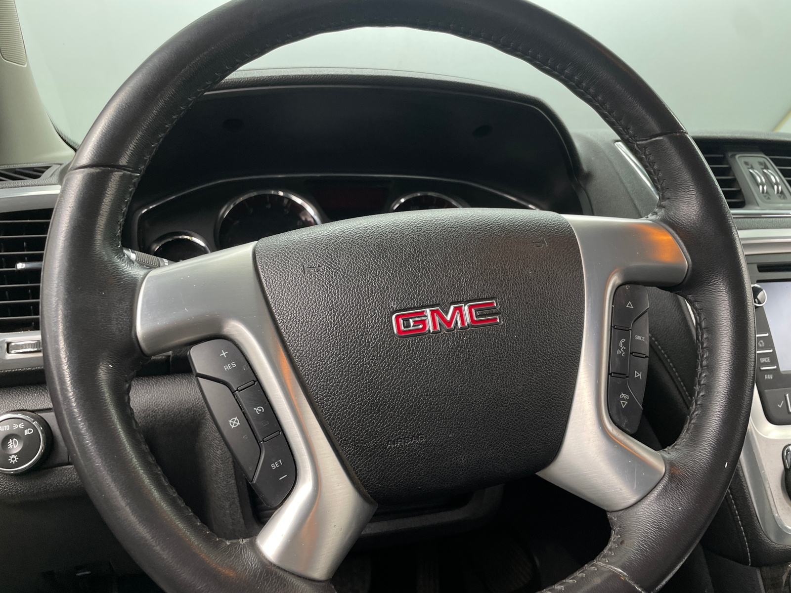 Thumbnail: 2016 GMC Acadia - 4