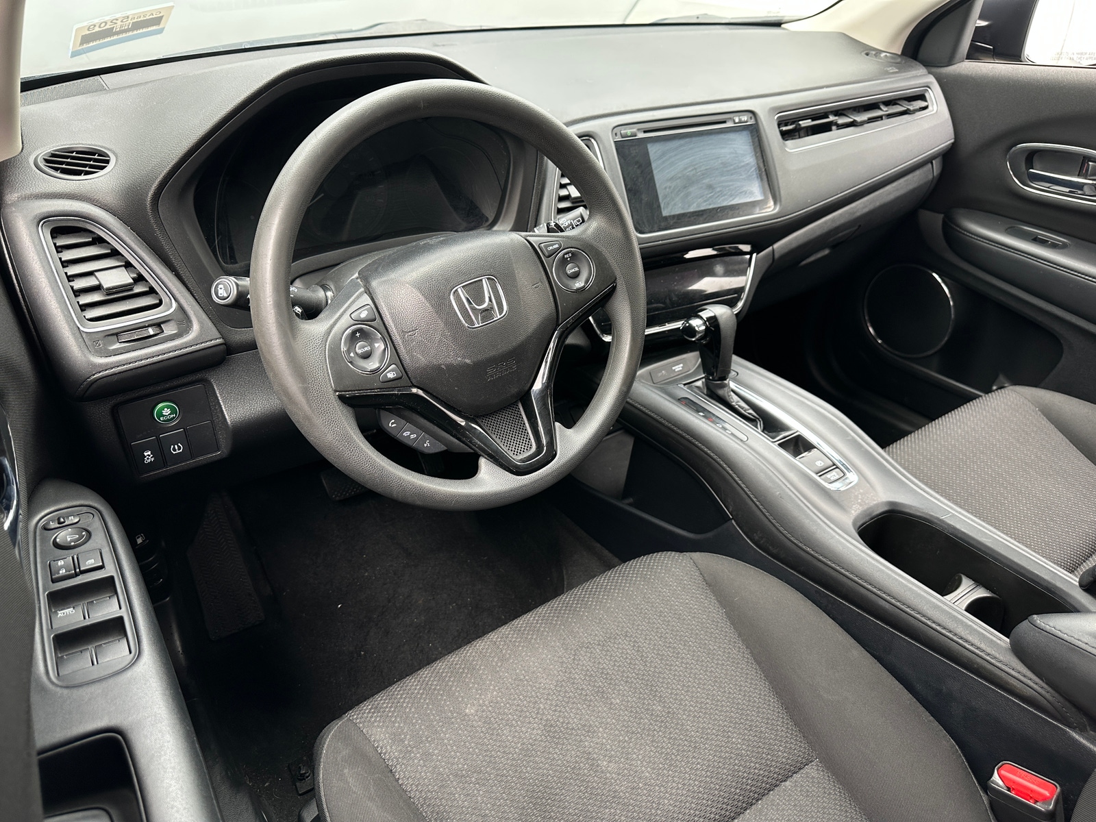 Thumbnail: 2016 Honda HR-V - 3