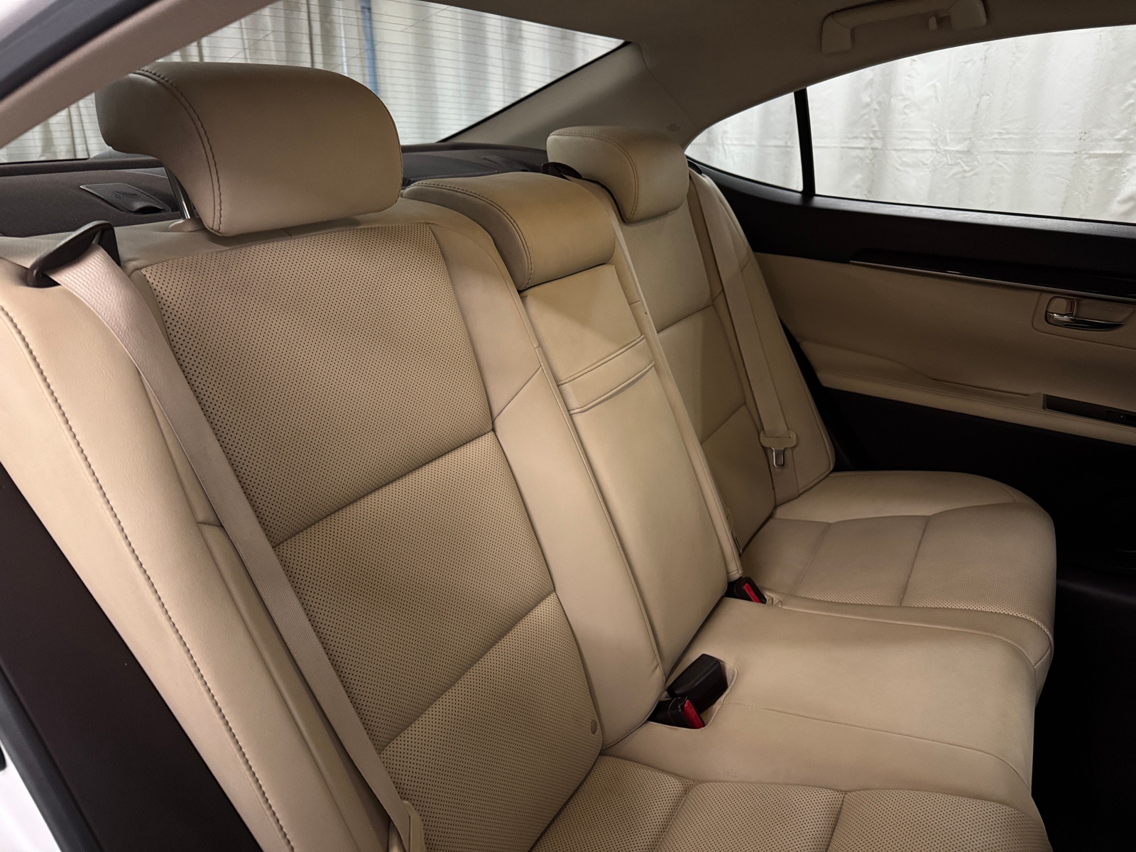 Thumbnail: 2016 Lexus ES - 5
