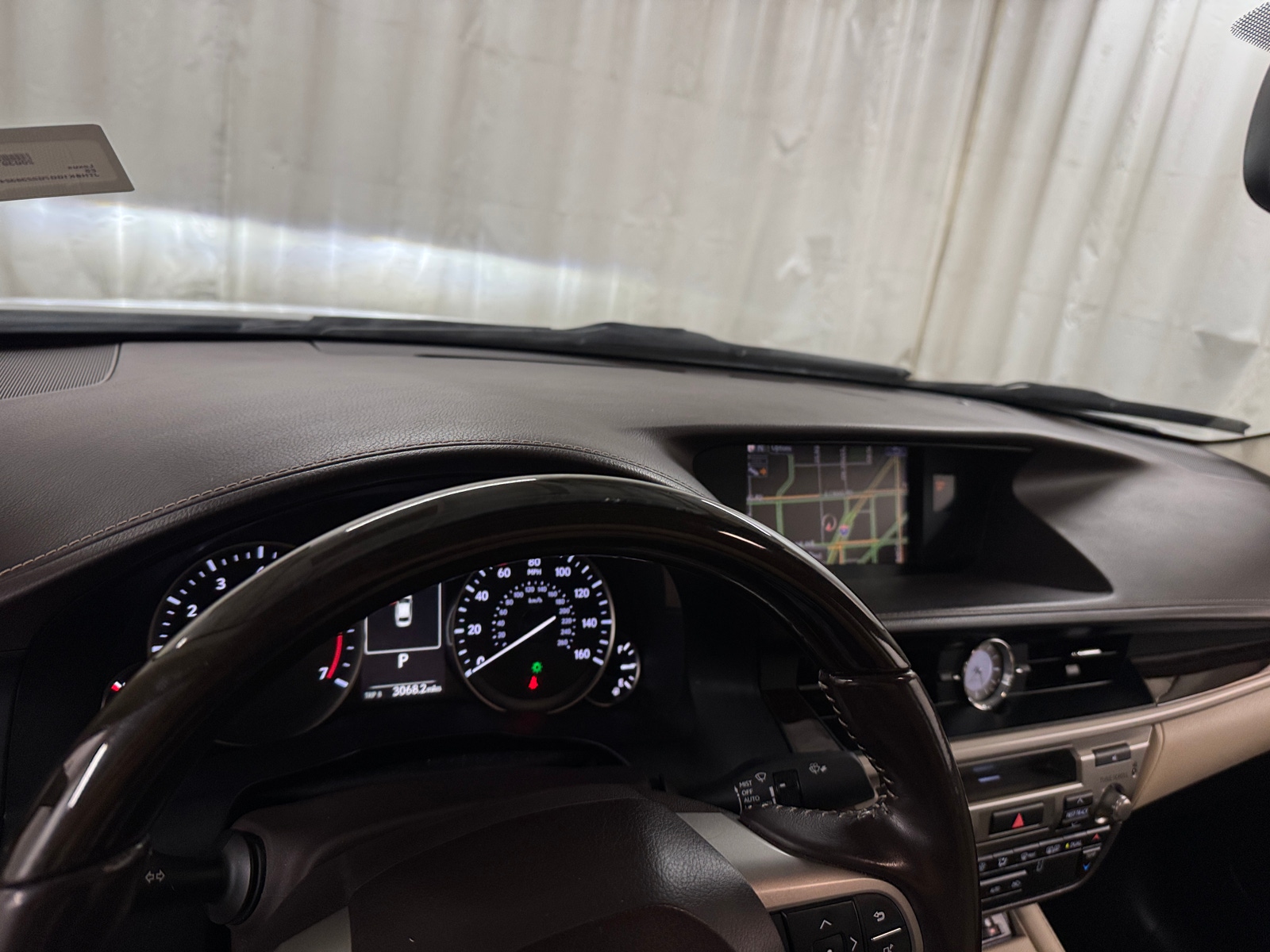 Thumbnail: 2016 Lexus ES - 2