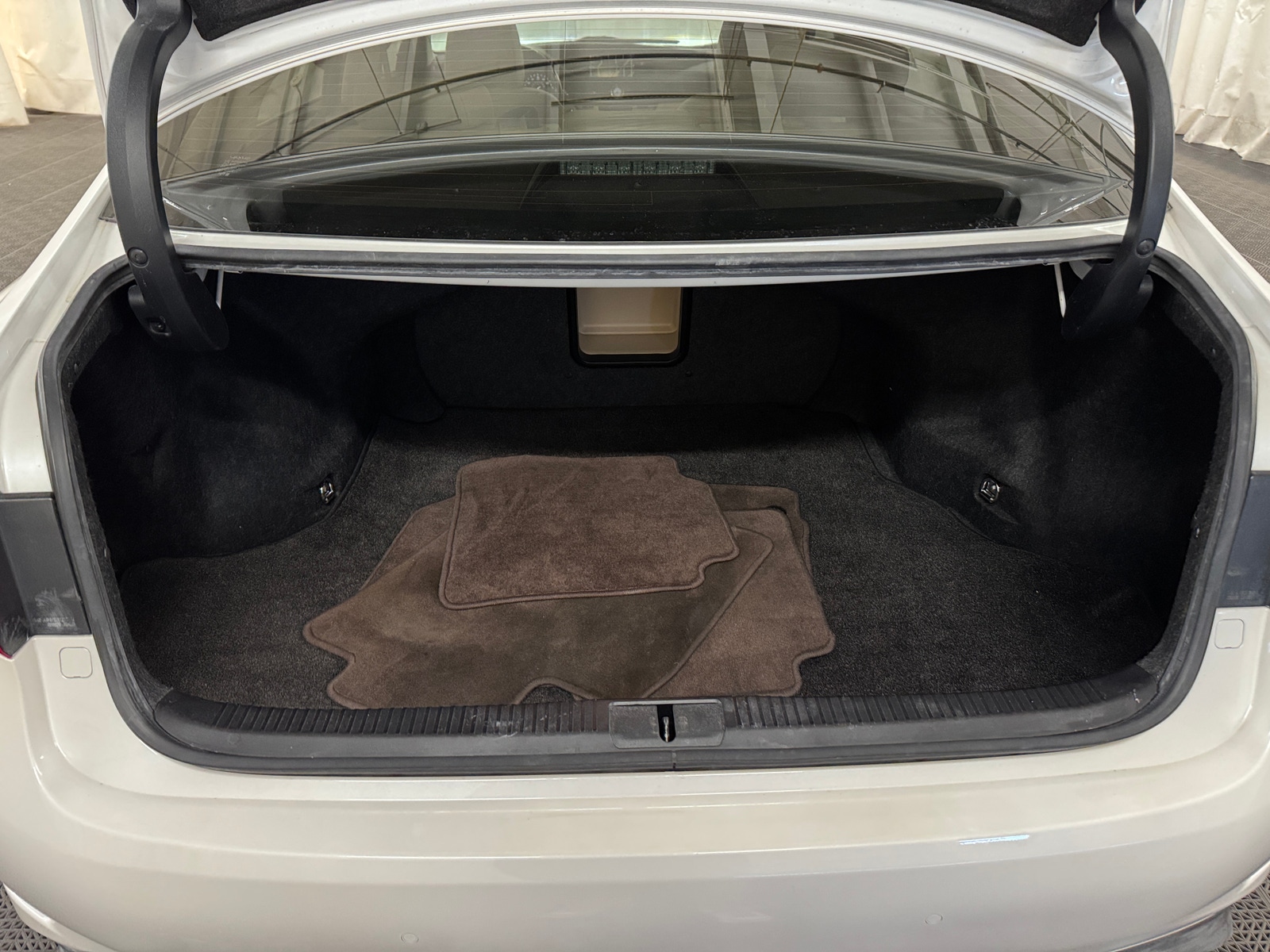Thumbnail: 2016 Lexus ES - 6