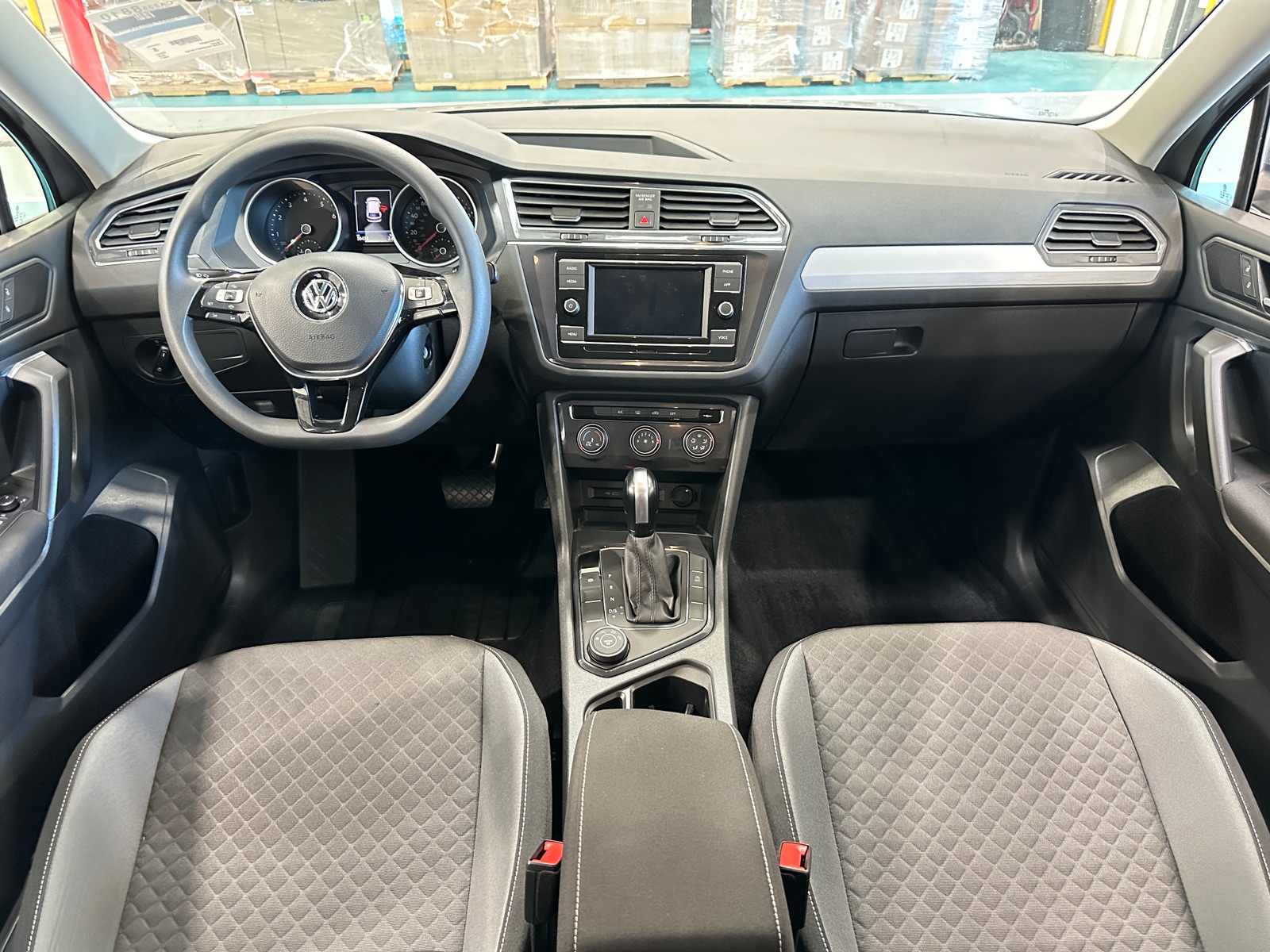 Thumbnail: 2021 Volkswagen Tiguan - 3
