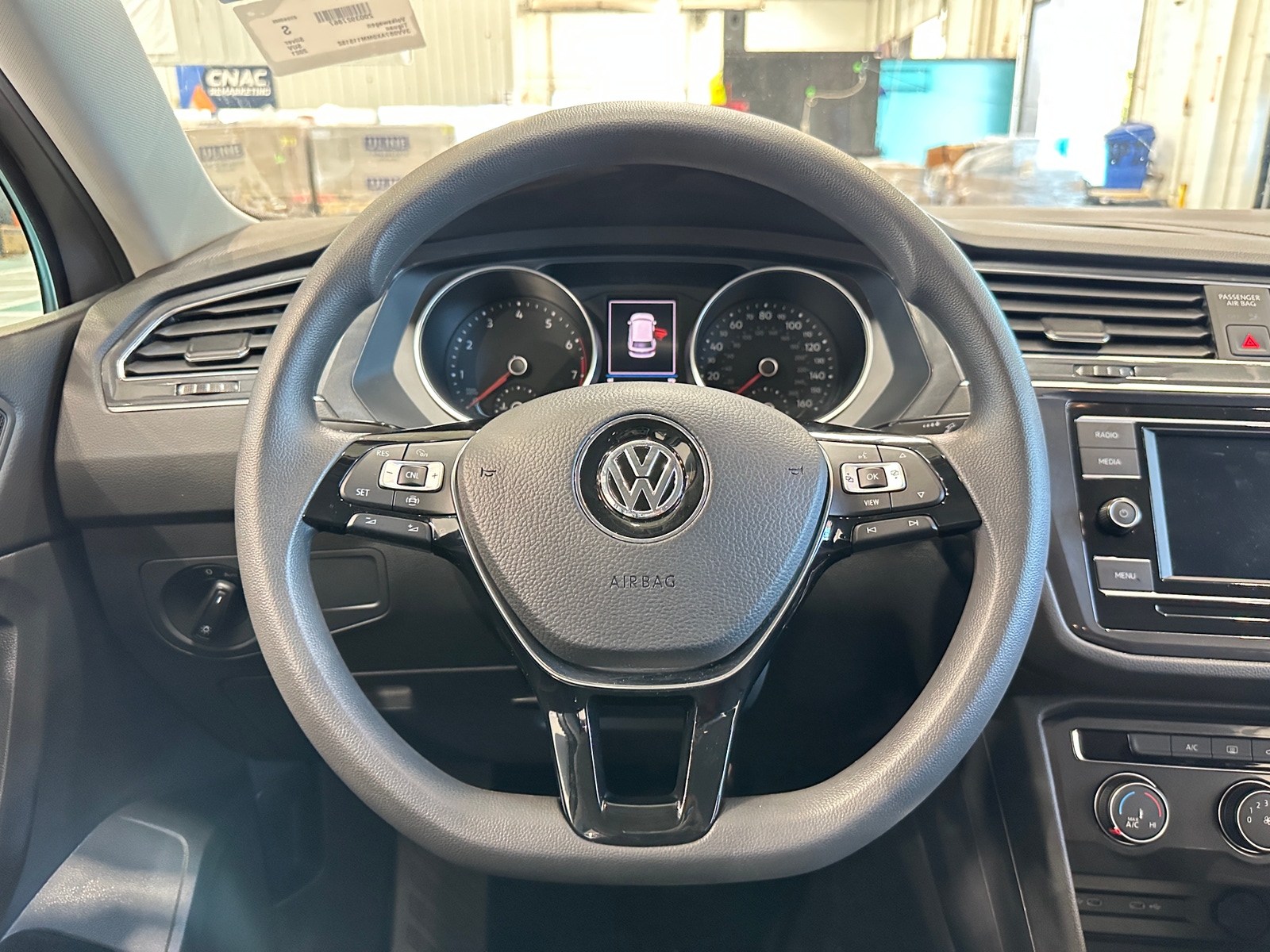 Thumbnail: 2021 Volkswagen Tiguan - 5