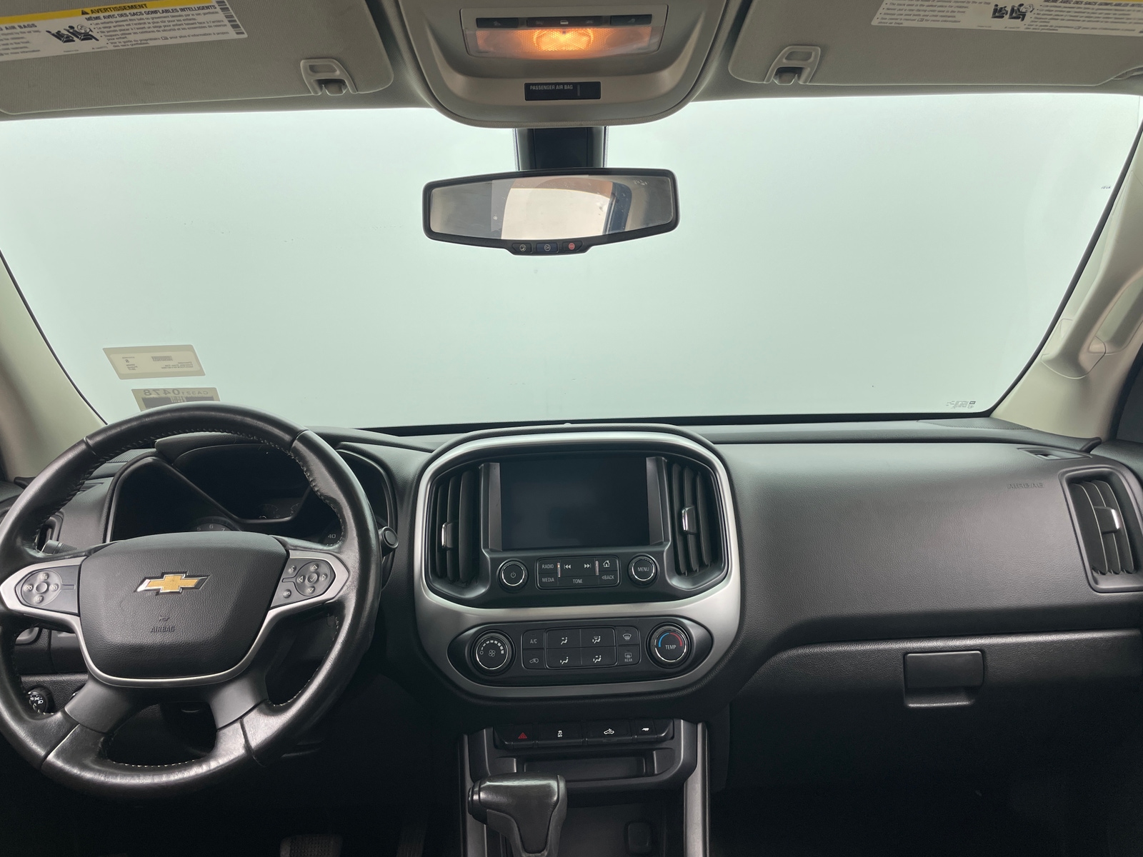 Thumbnail: 2017 Chevrolet Colorado - 3