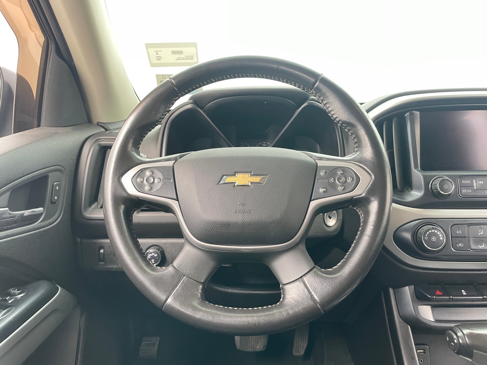 Thumbnail: 2017 Chevrolet Colorado - 5