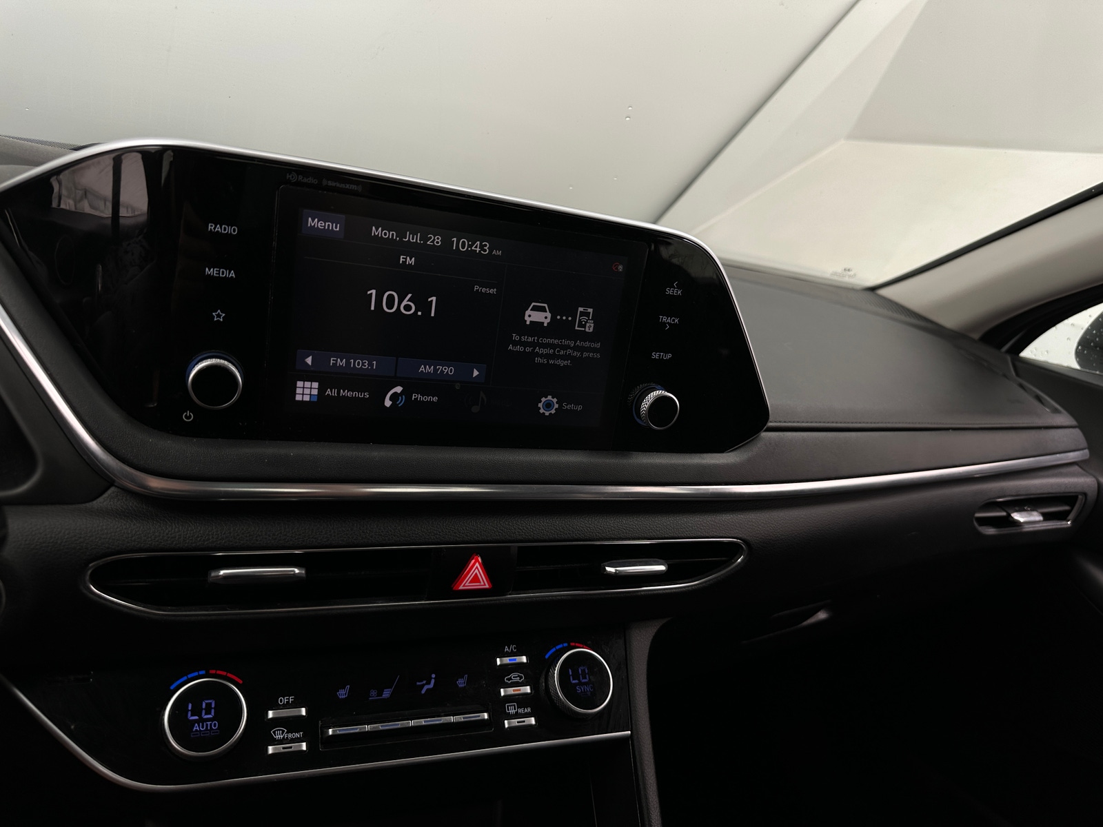 Thumbnail: 2021 Hyundai Sonata - 4