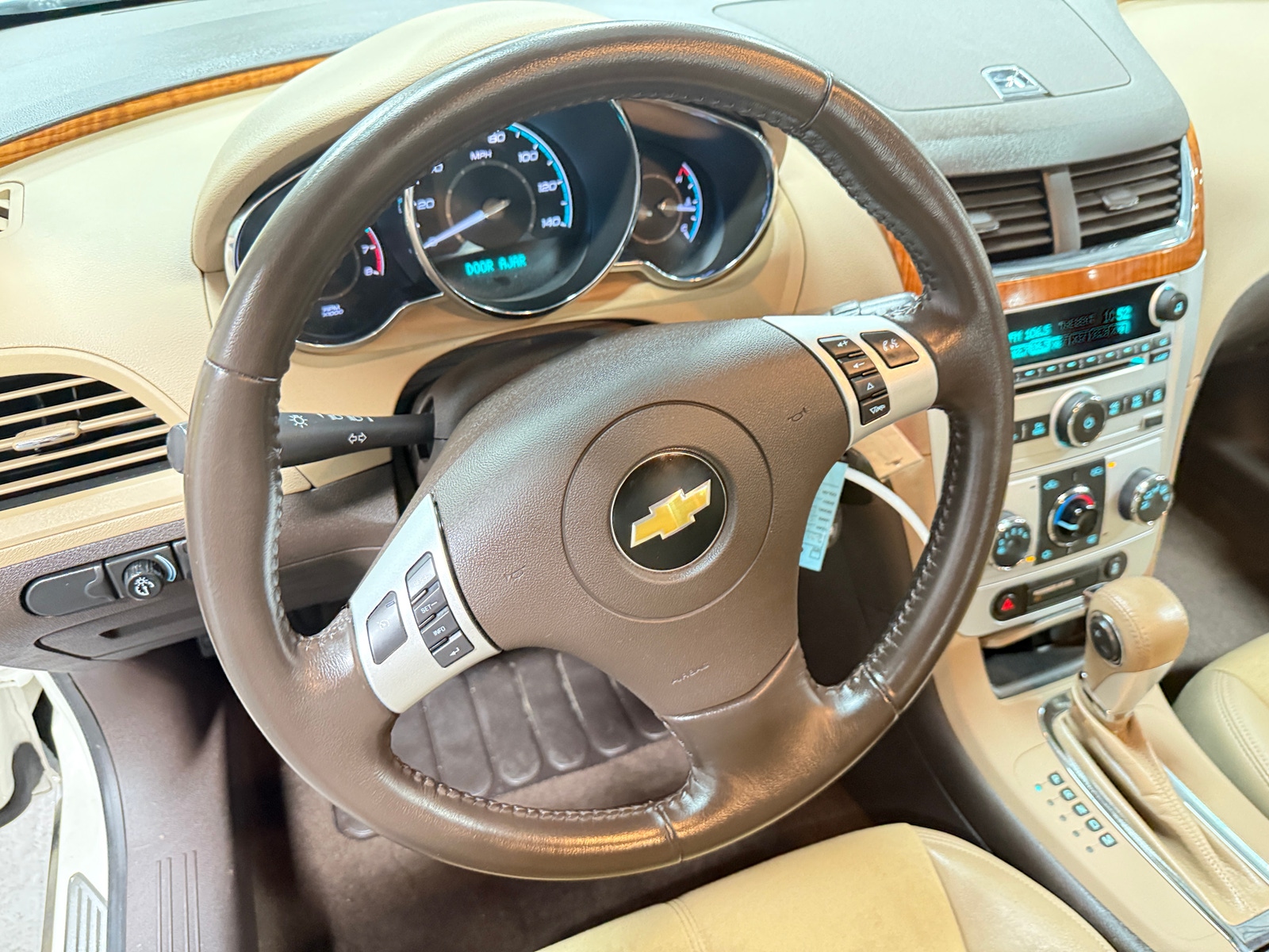 Thumbnail: 2012 Chevrolet Malibu - 5