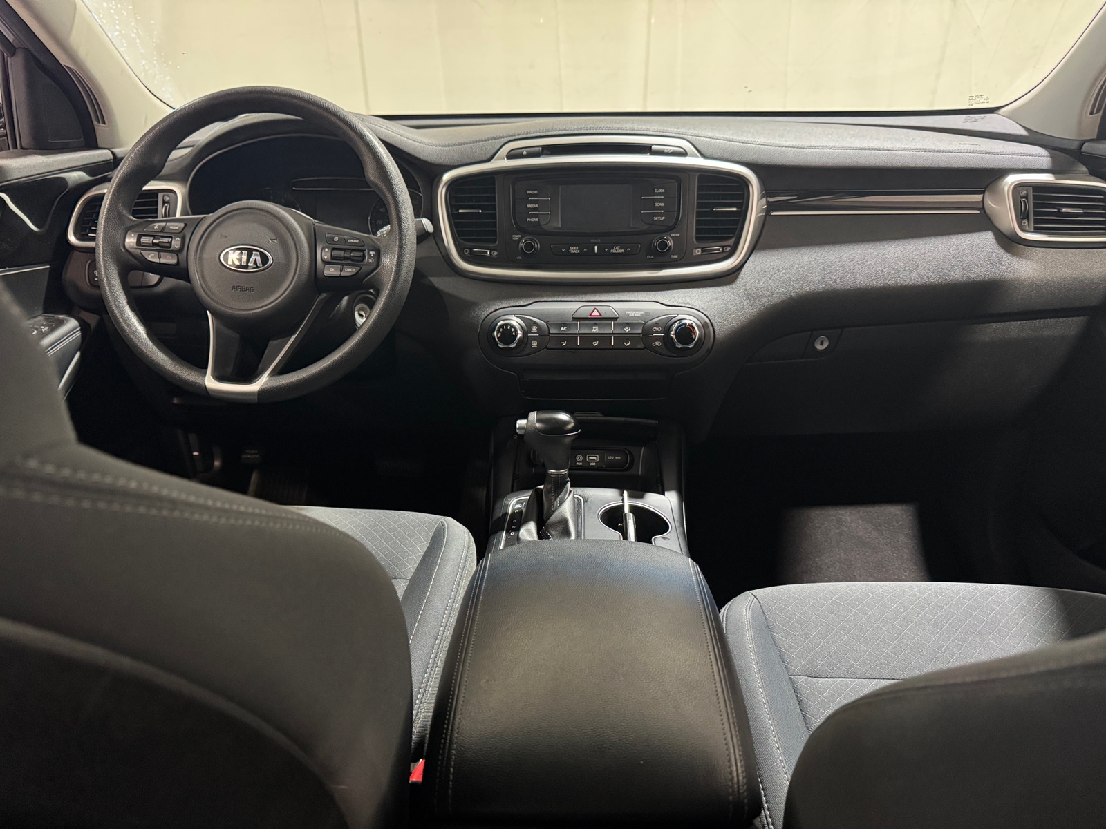 Thumbnail: 2018 Kia Sorento - 3
