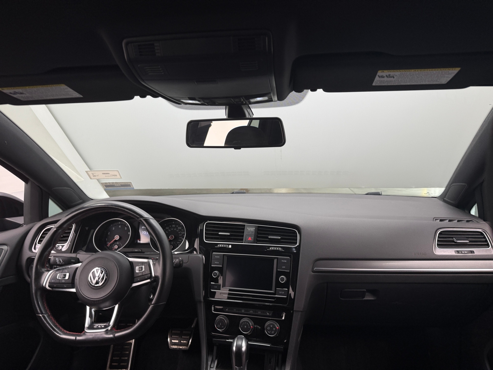 Thumbnail: 2019 Volkswagen Golf - 3