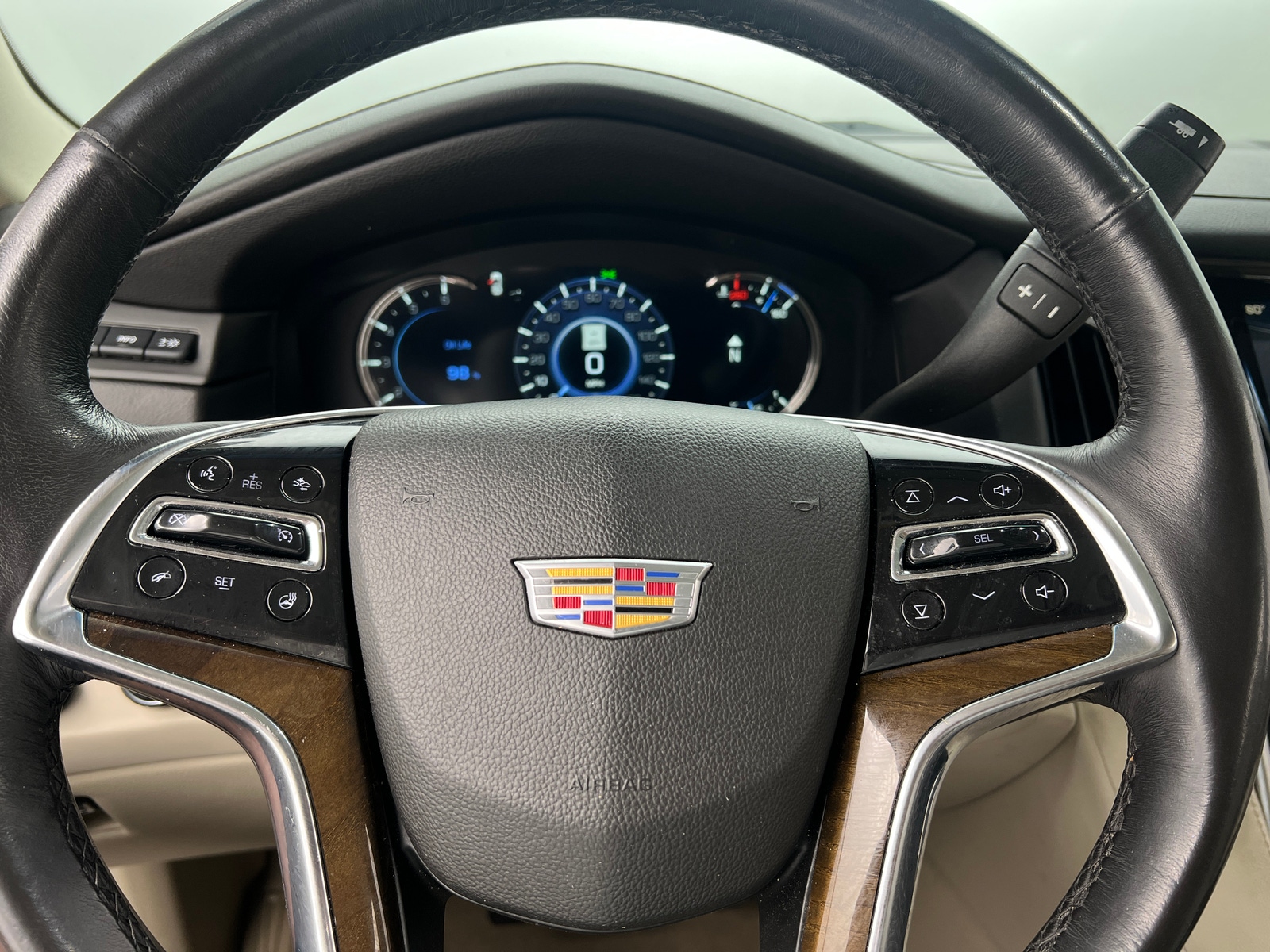 Thumbnail: 2019 Cadillac Escalade - 4
