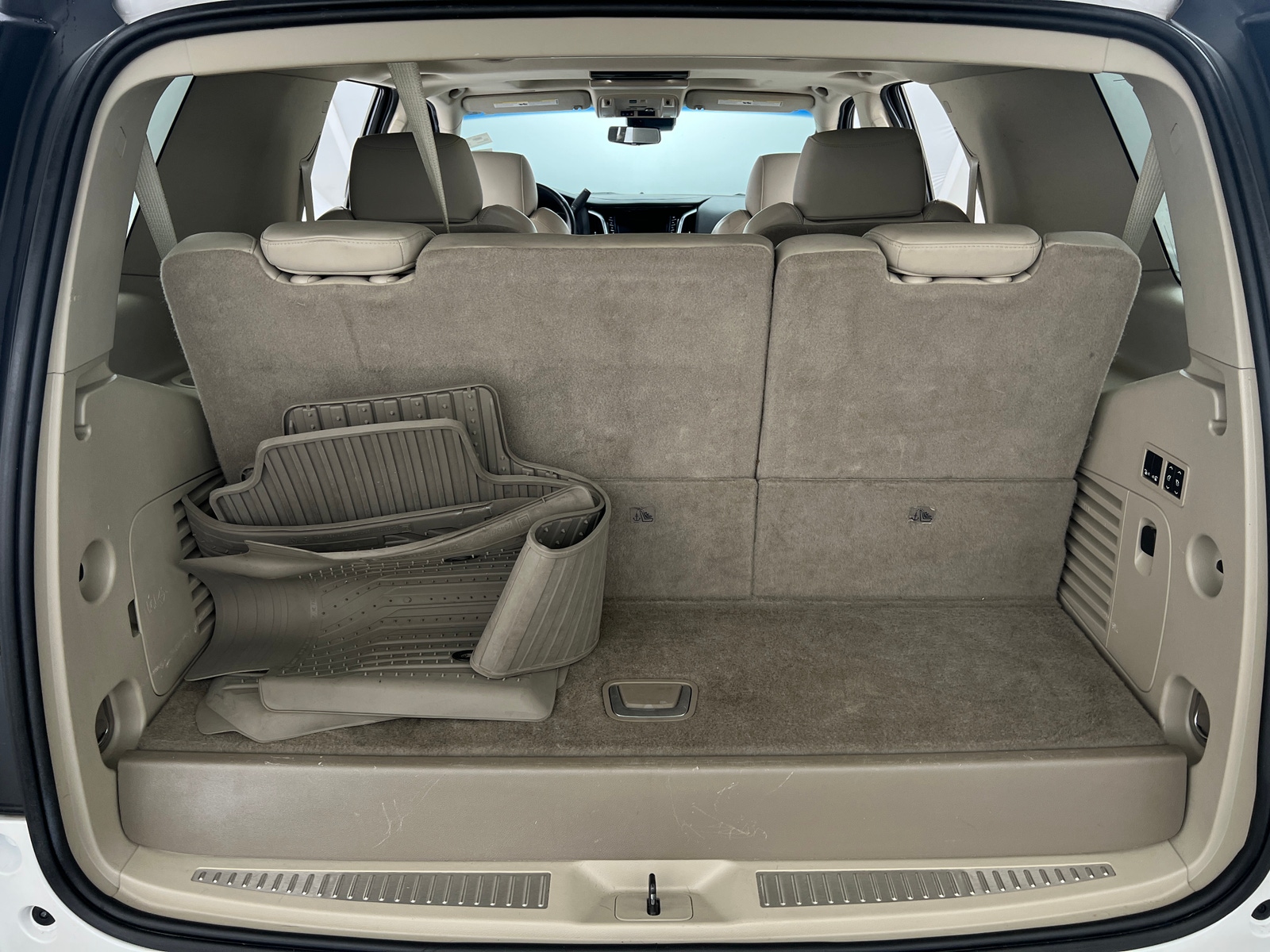 Thumbnail: 2019 Cadillac Escalade - 6