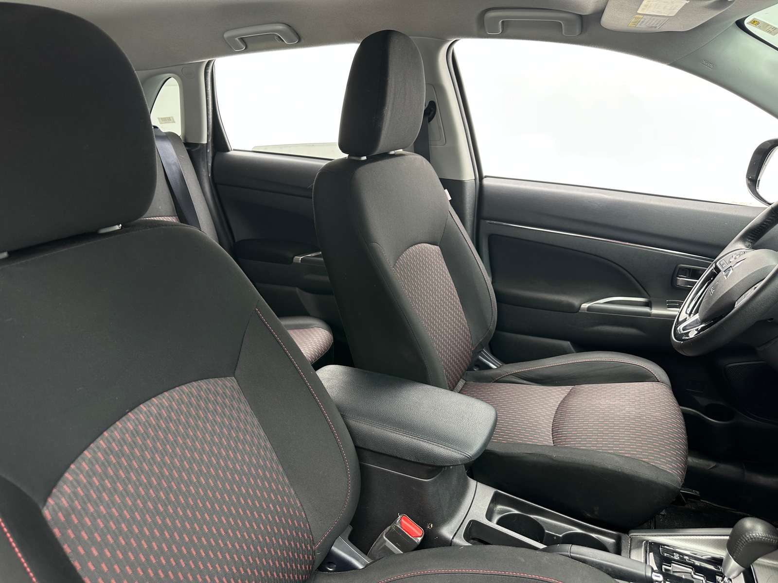 Thumbnail: 2019 Mitsubishi Outlander Sport - 2