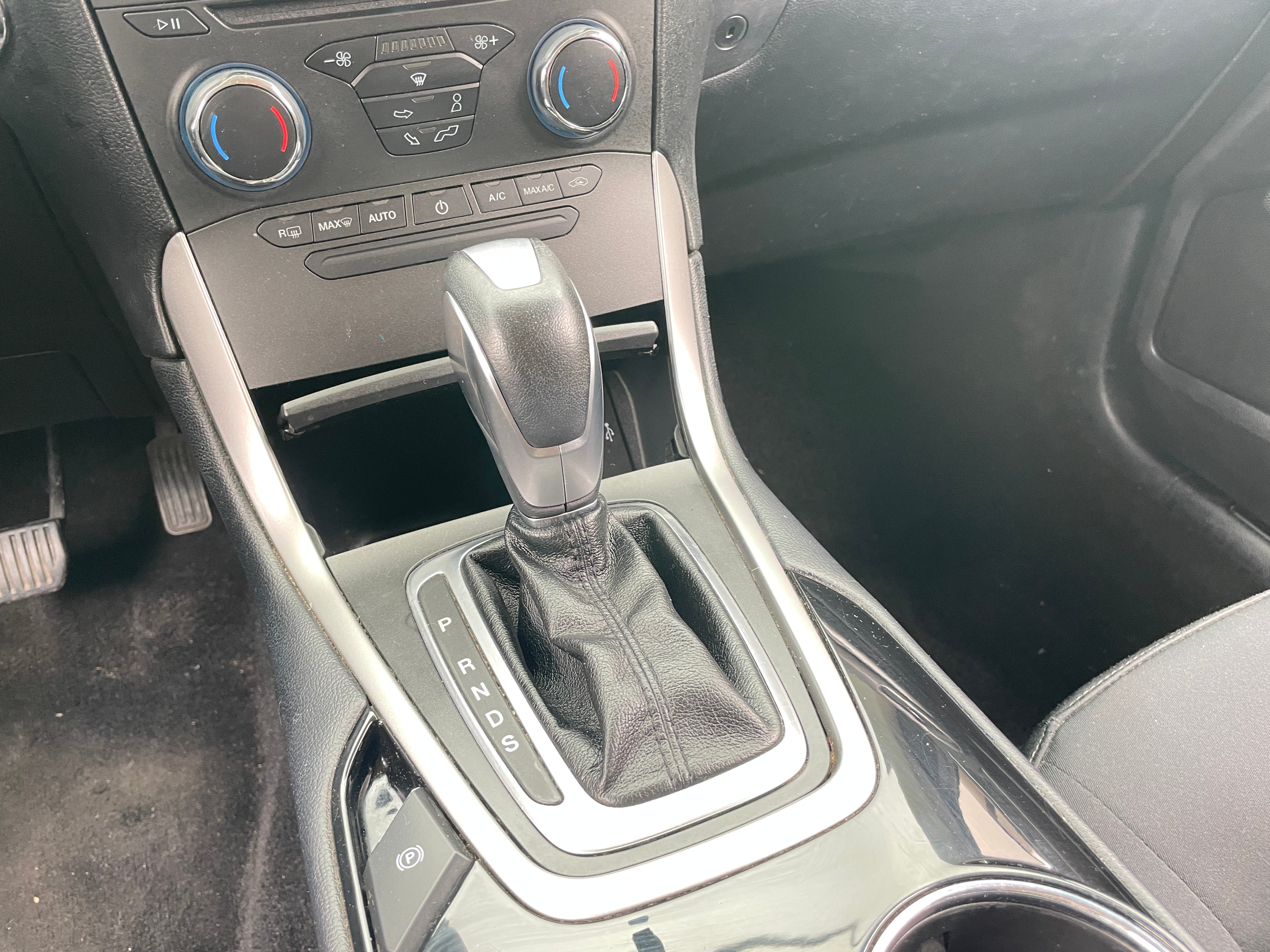 2017 Ford Edge