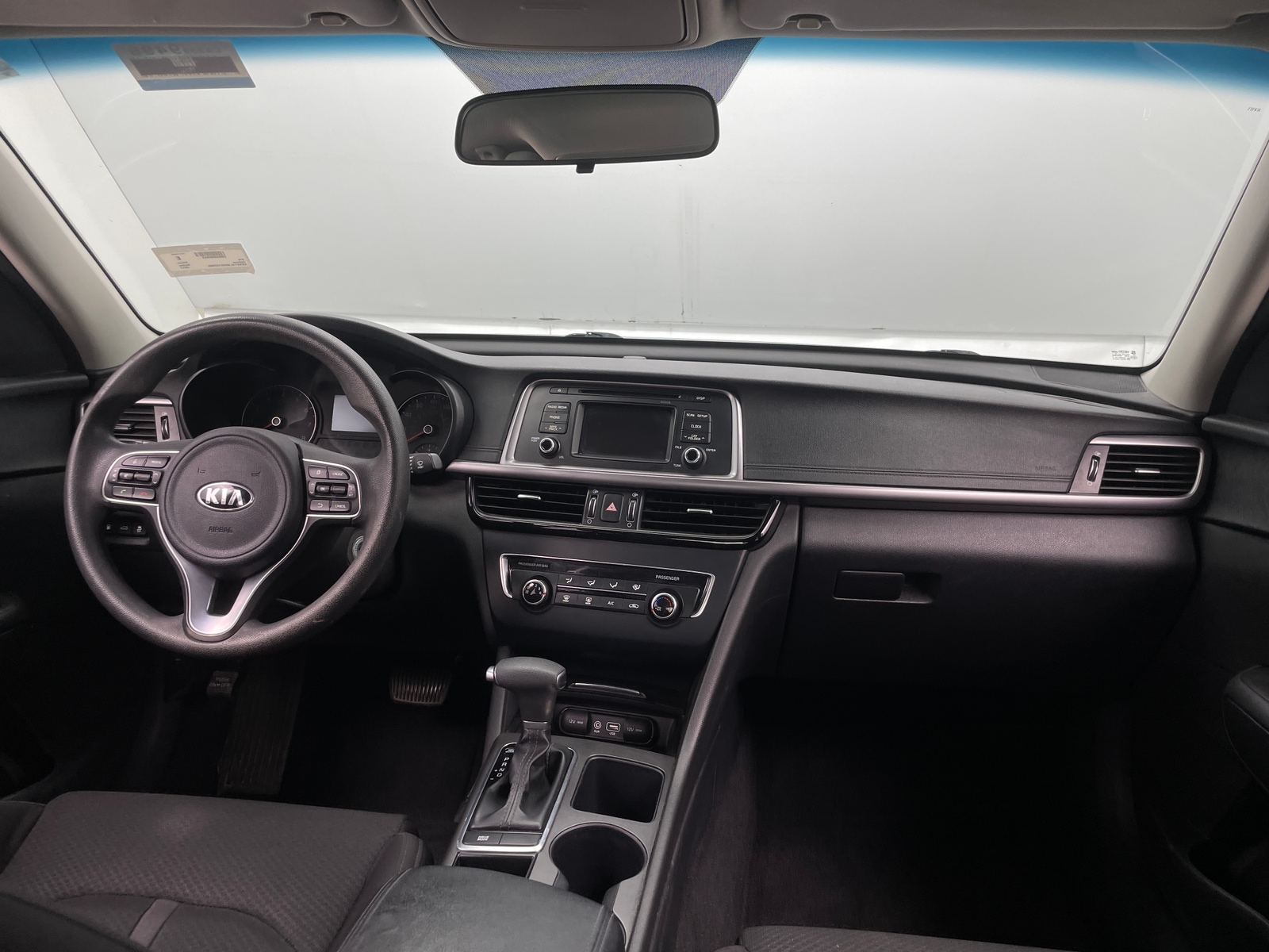 Thumbnail: 2017 Kia Optima - 3