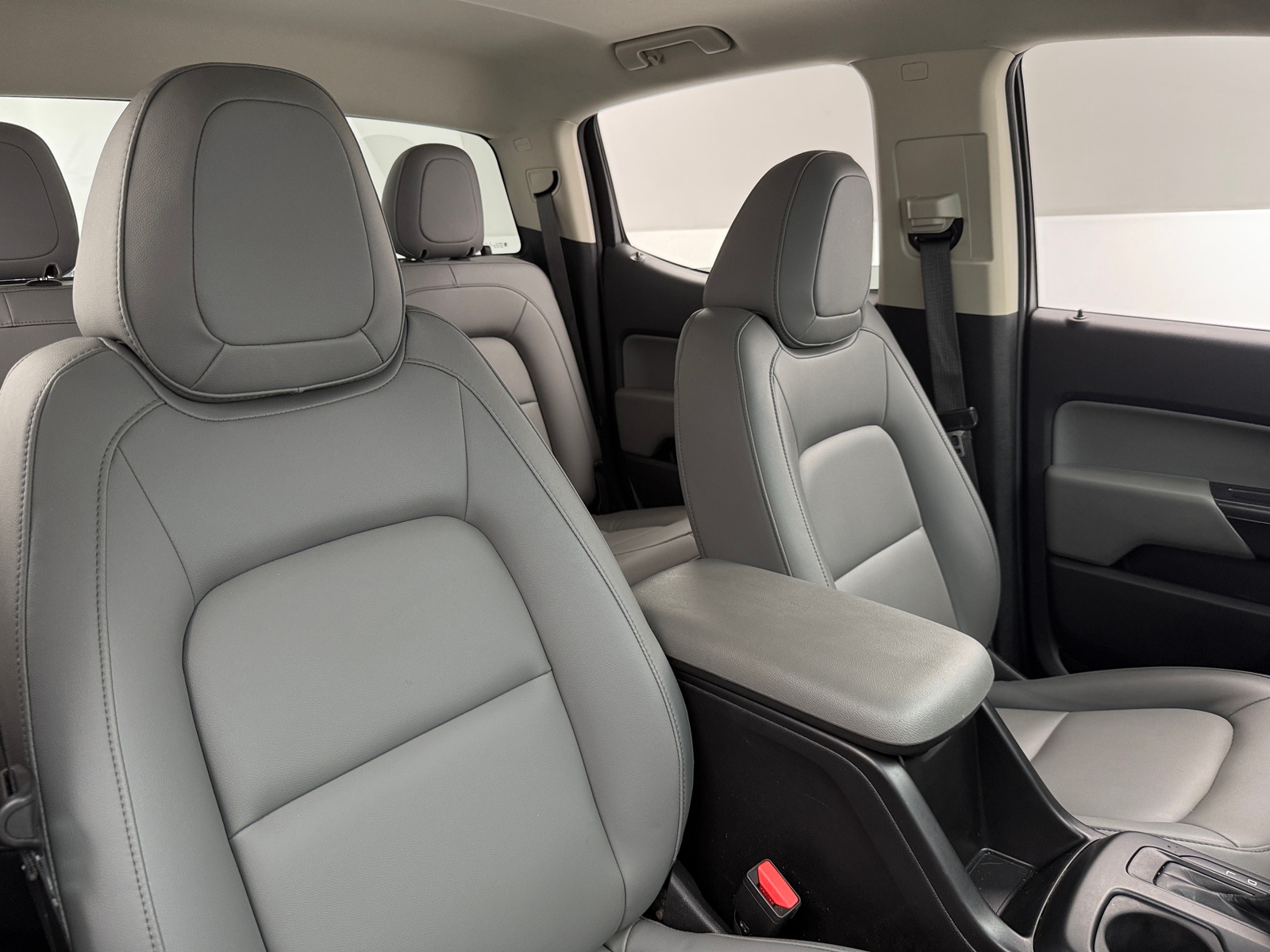 Thumbnail: 2022 Chevrolet Colorado - 2