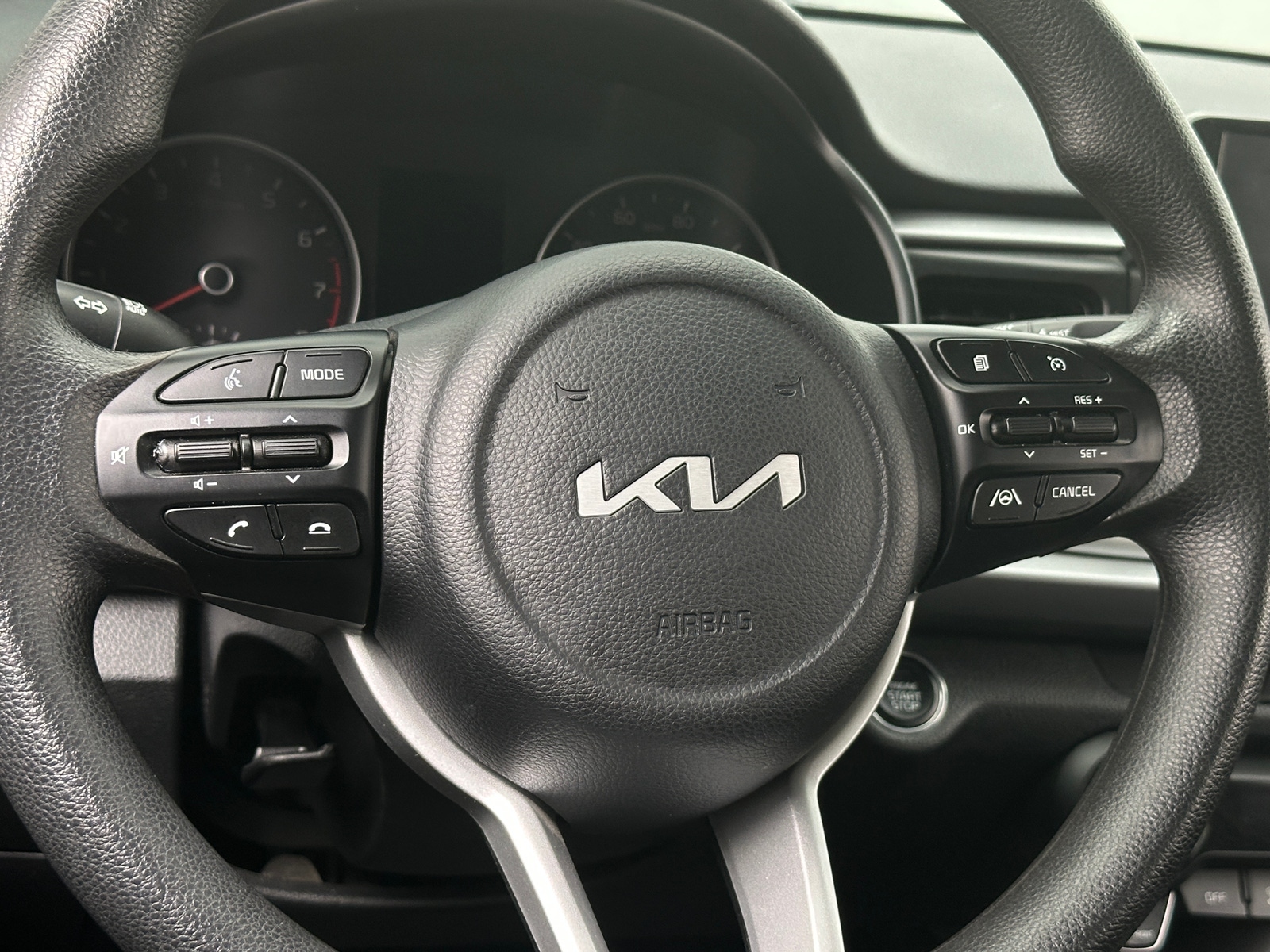 Thumbnail: 2022 Kia Rio - 5