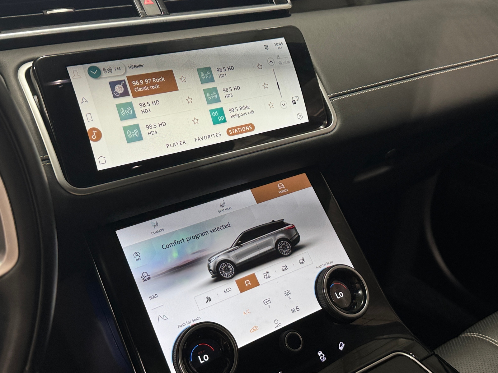 Thumbnail: 2023 Land Rover Range Rover Velar - 3