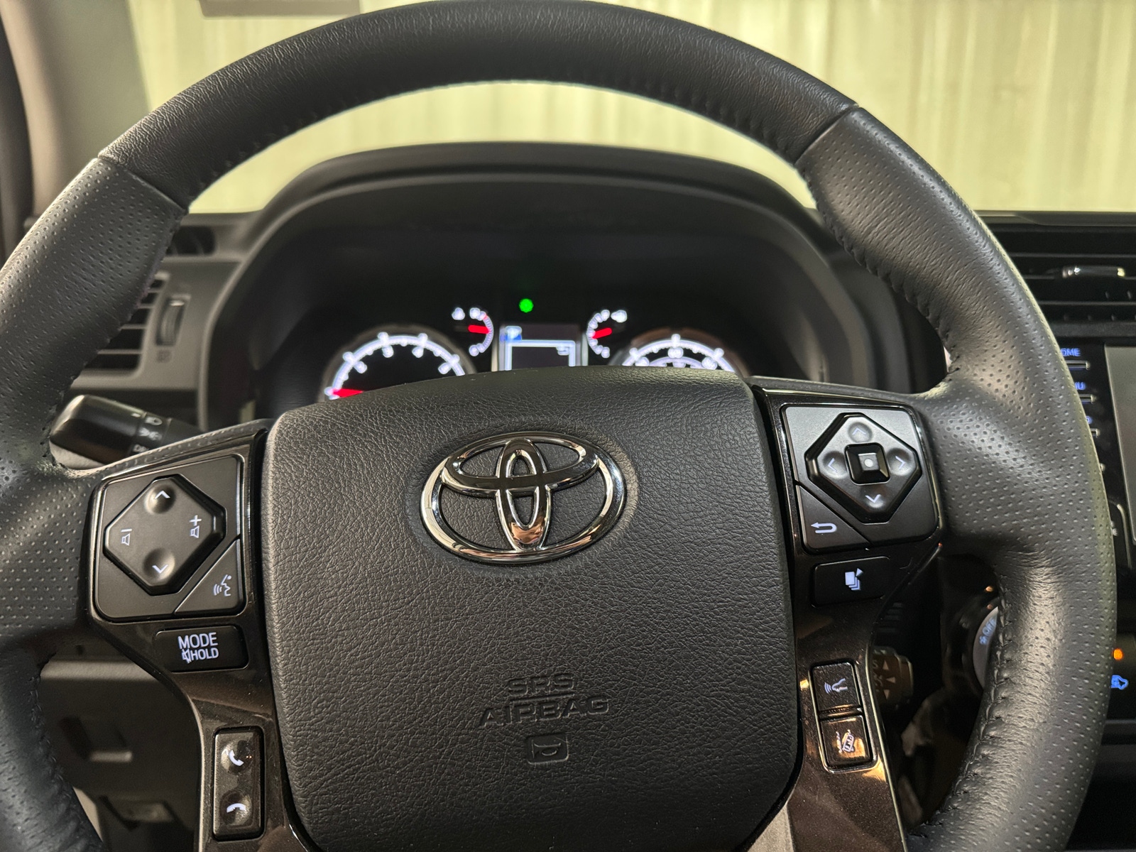 Thumbnail: 2020 Toyota 4Runner - 4