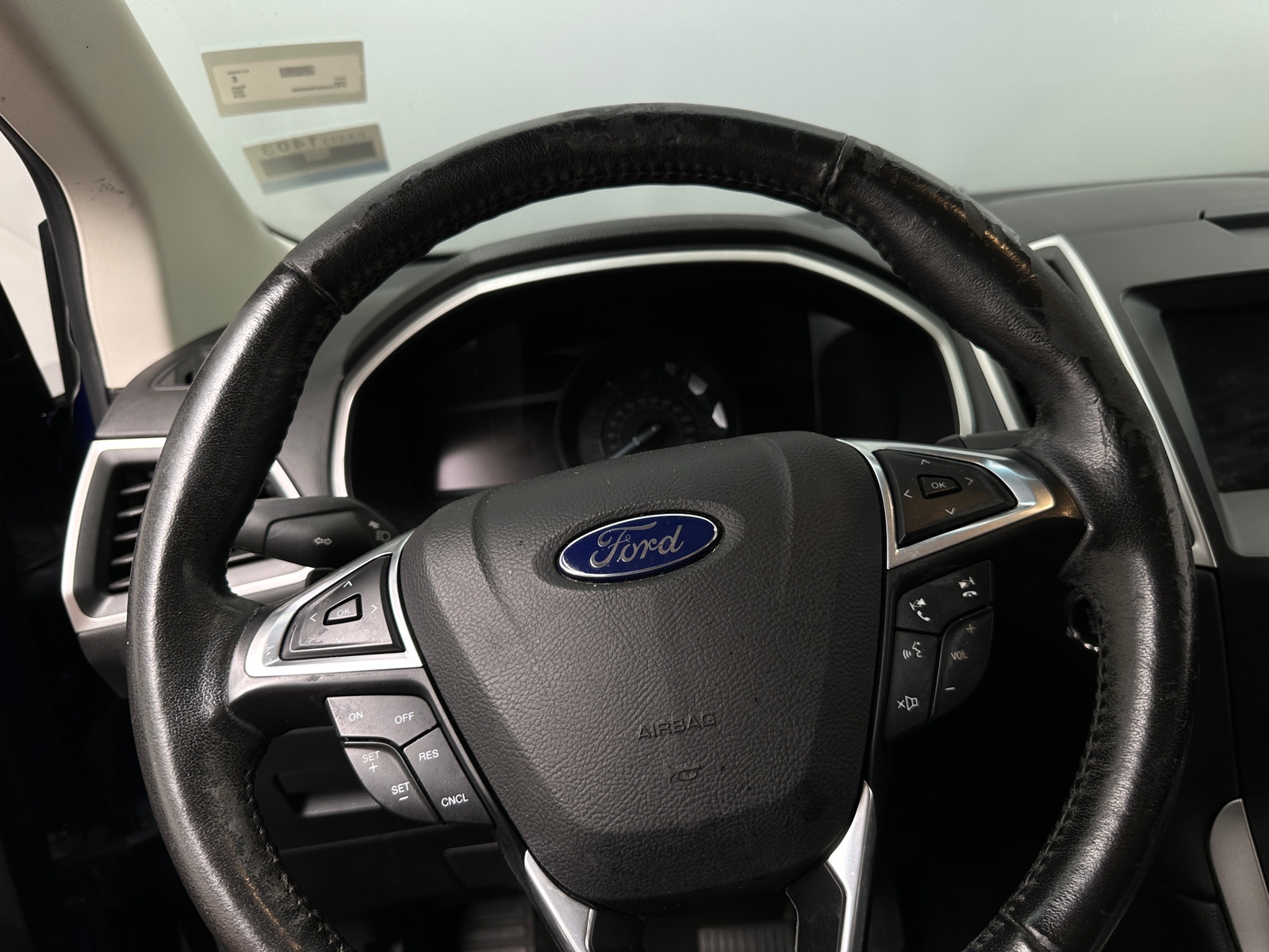 Thumbnail: 2015 Ford Edge - 4