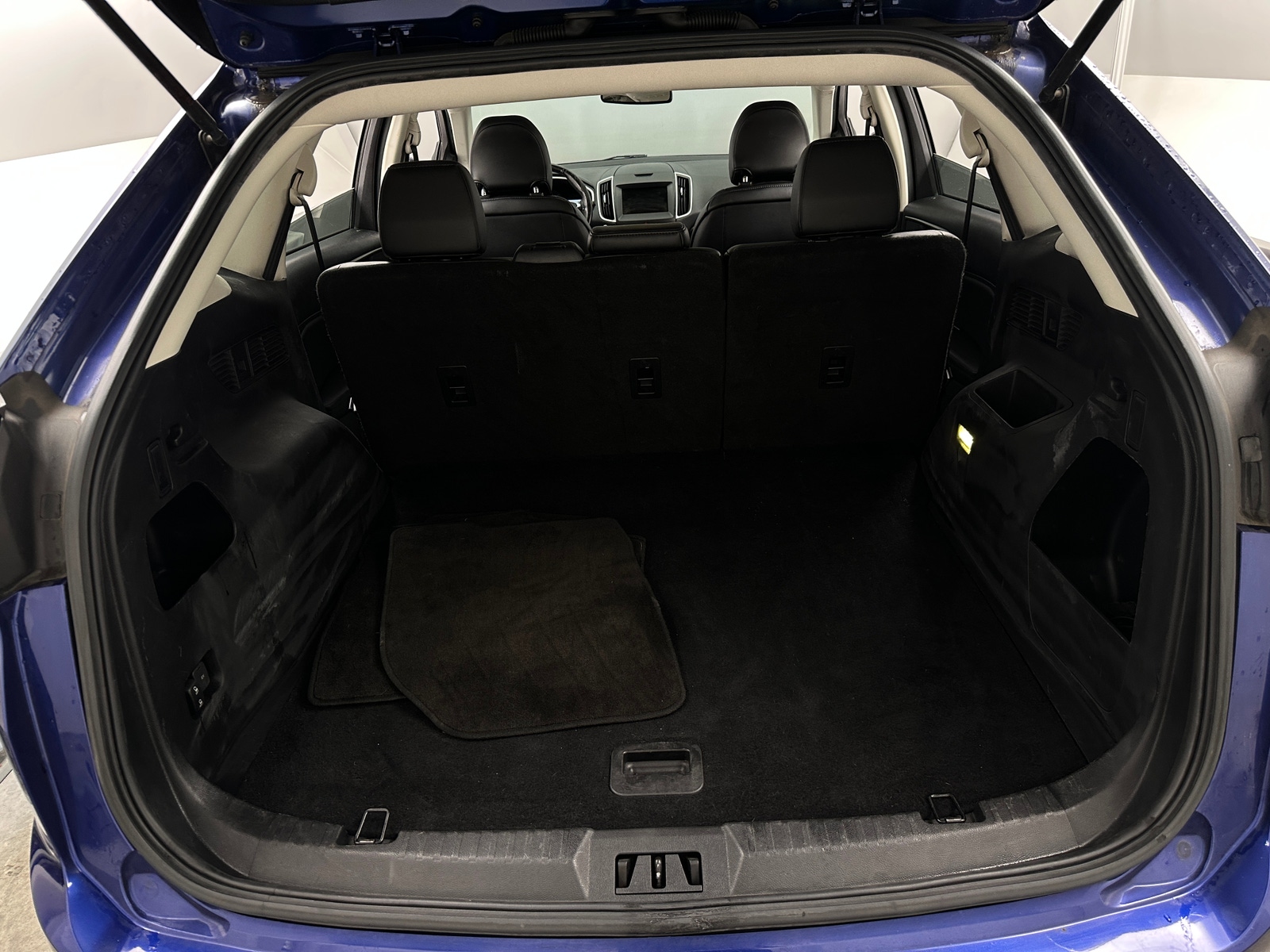 Thumbnail: 2015 Ford Edge - 6
