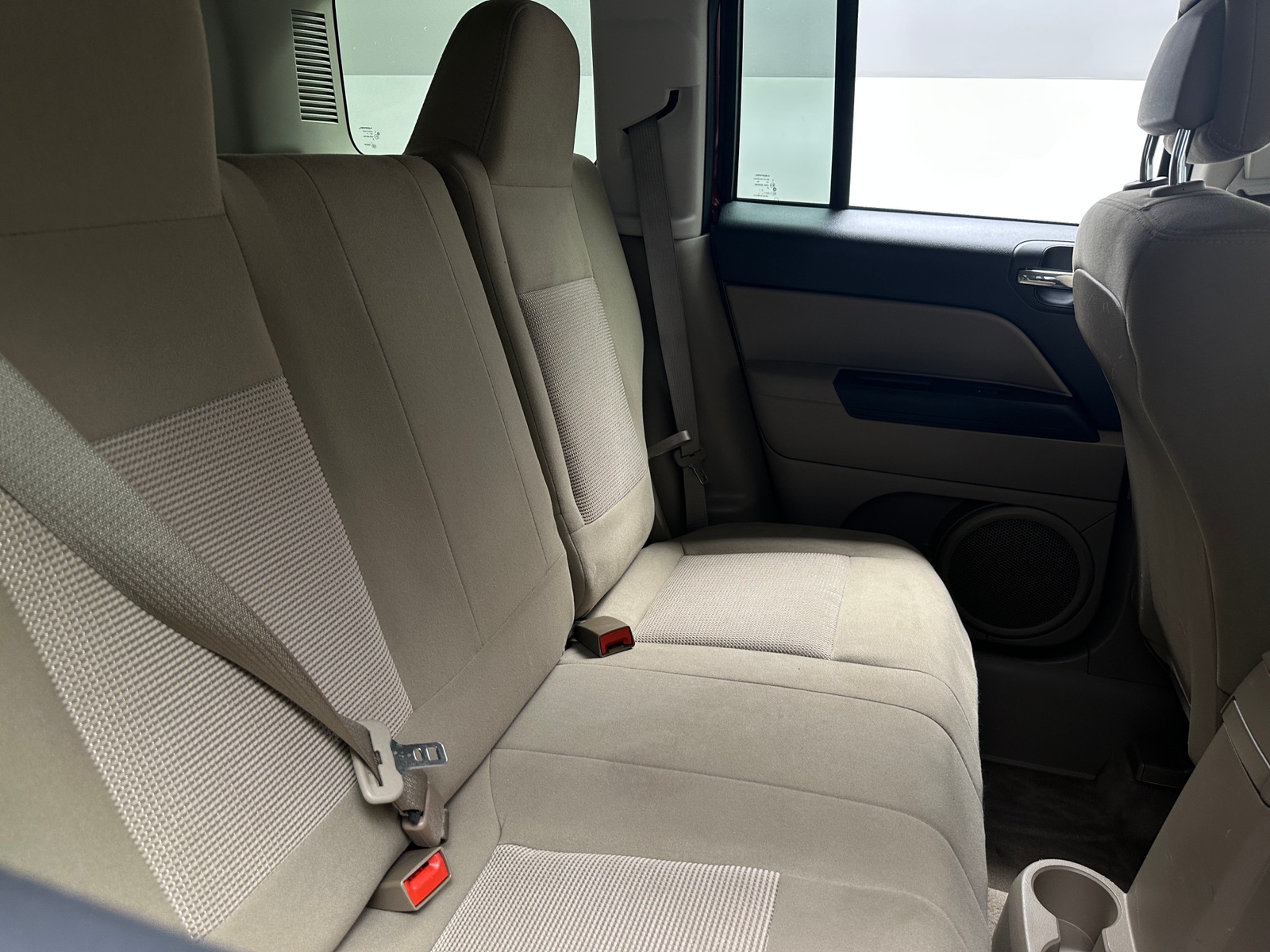 Thumbnail: 2016 Jeep Patriot - 6