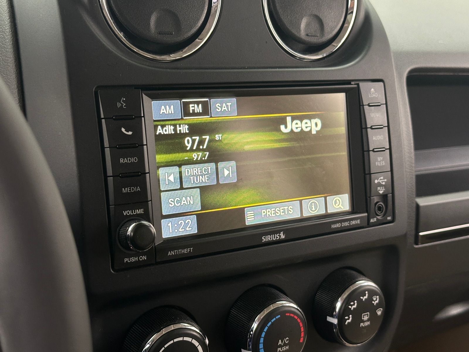 Thumbnail: 2016 Jeep Patriot - 4