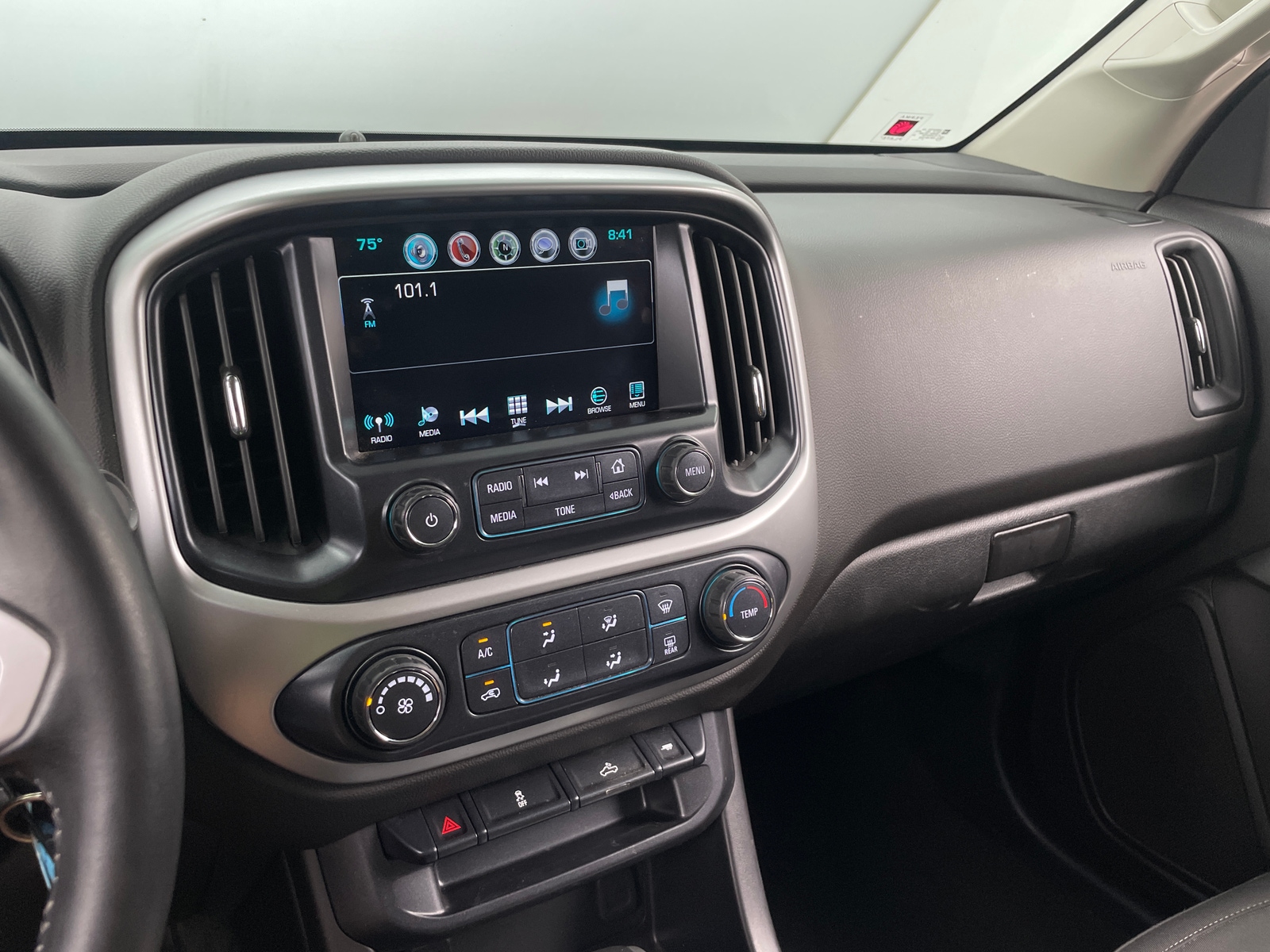 Thumbnail: 2018 Chevrolet Colorado - 4