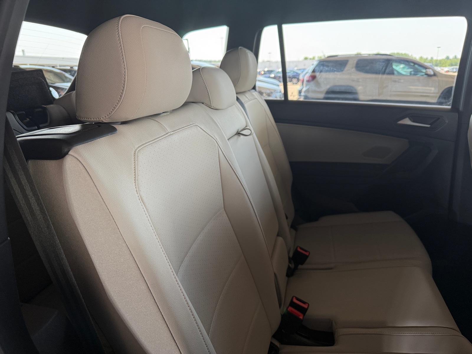 Thumbnail: 2021 Volkswagen Tiguan - 5