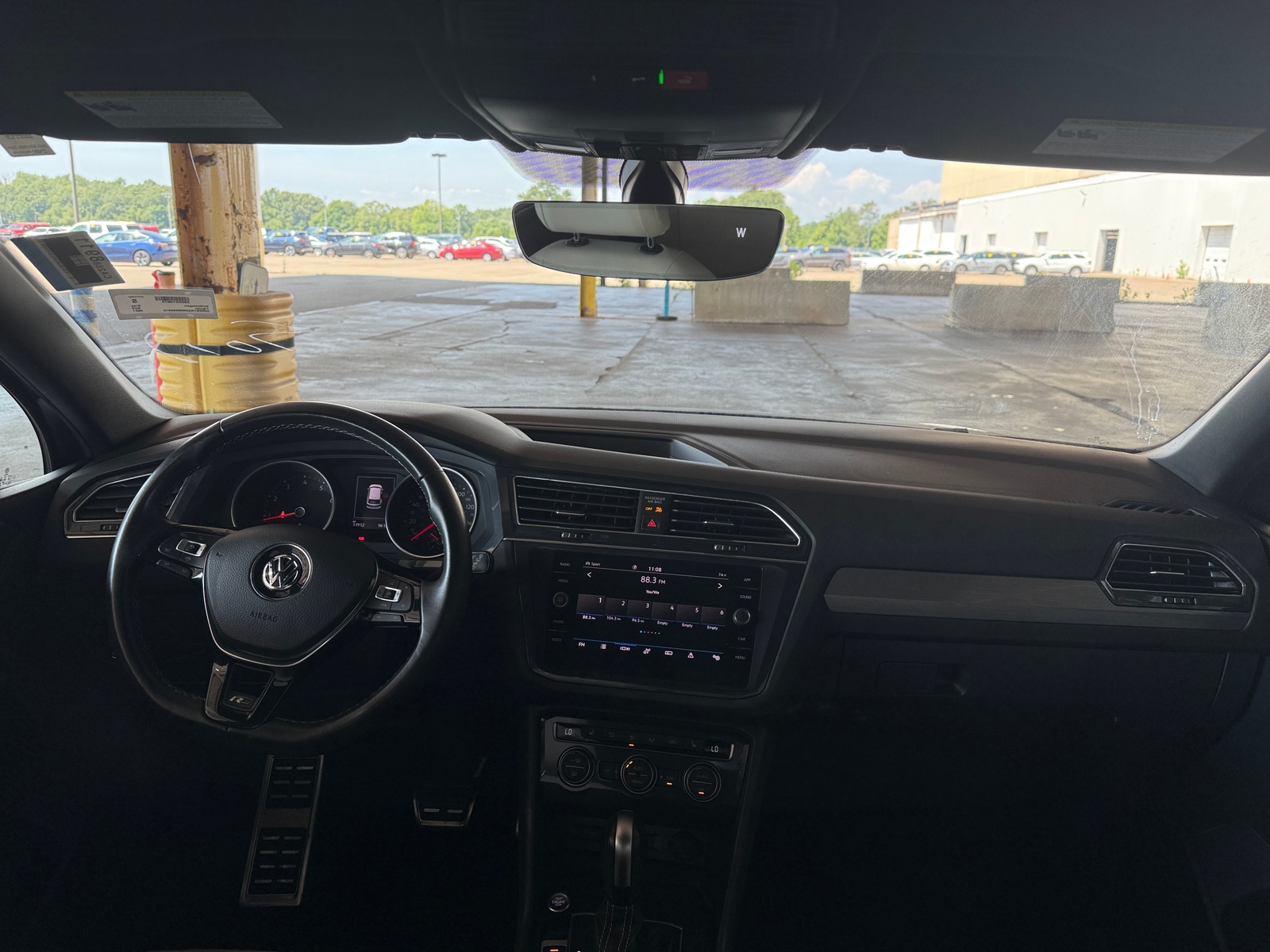 Thumbnail: 2021 Volkswagen Tiguan - 2