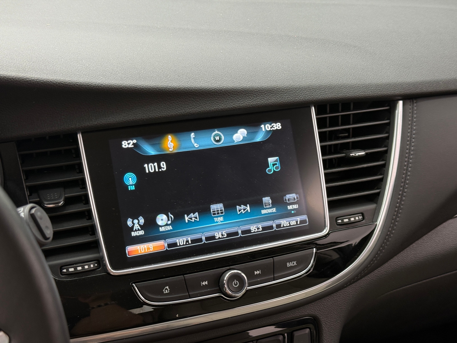 Thumbnail: 2019 Buick Encore - 3