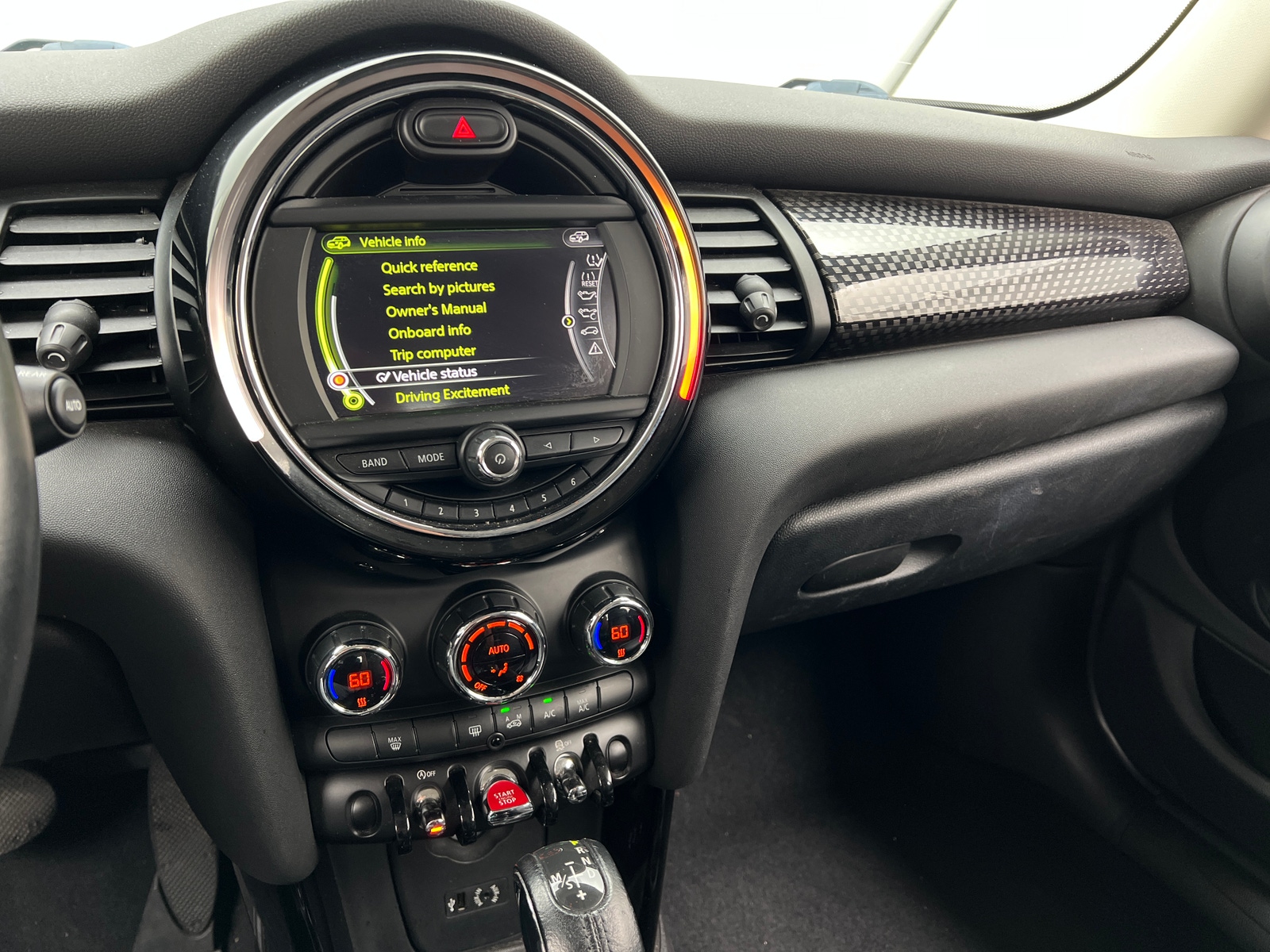 Thumbnail: 2017 MINI Cooper Hardtop - 3