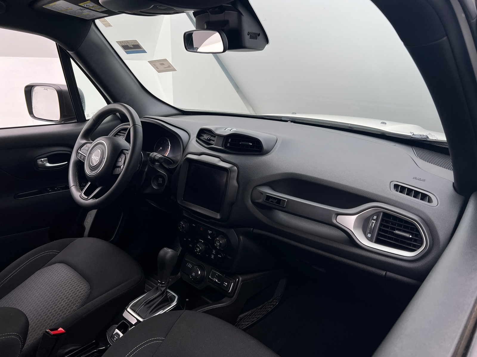 Thumbnail: 2021 Jeep Renegade - 3