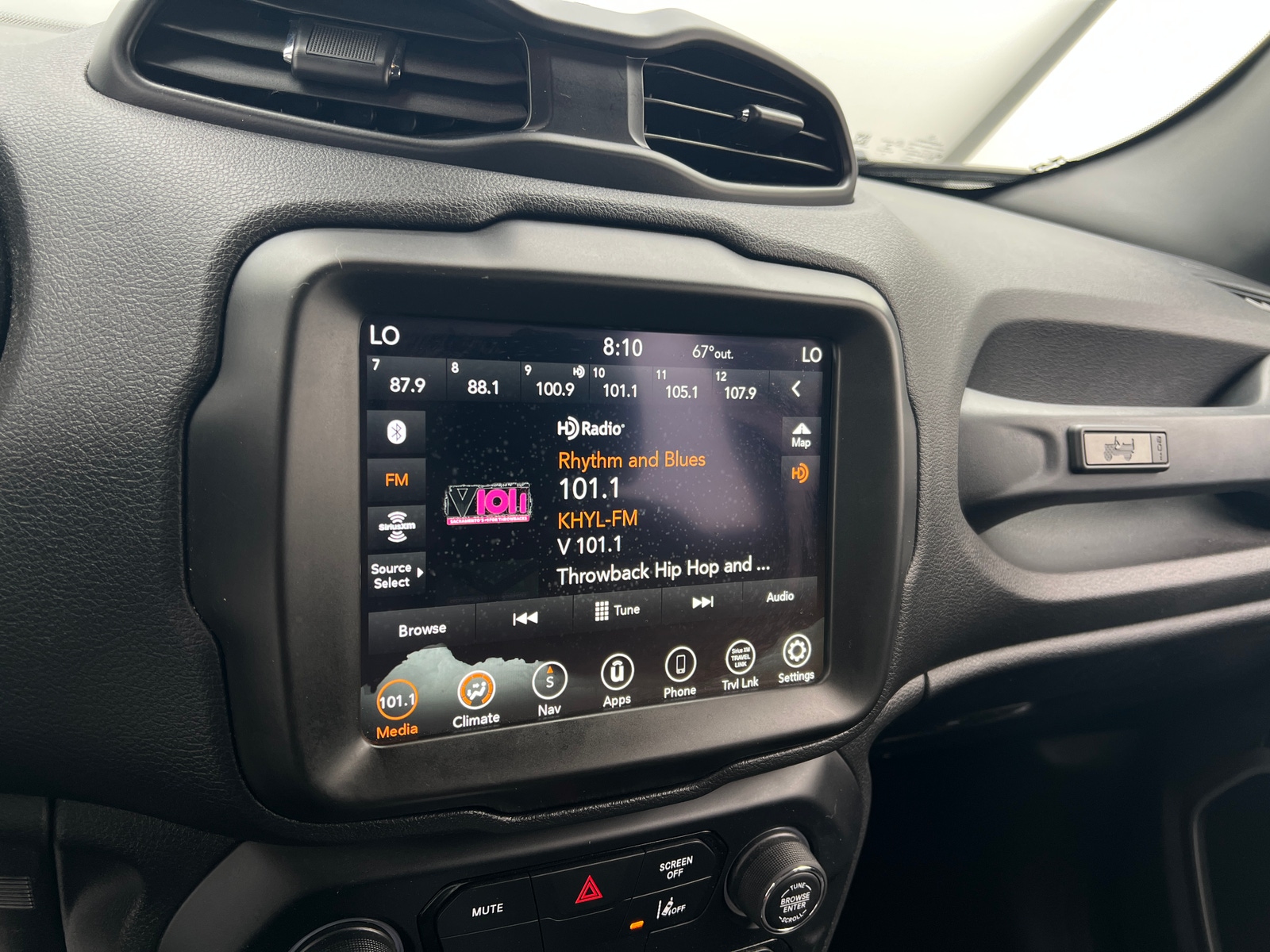 Thumbnail: 2021 Jeep Renegade - 4