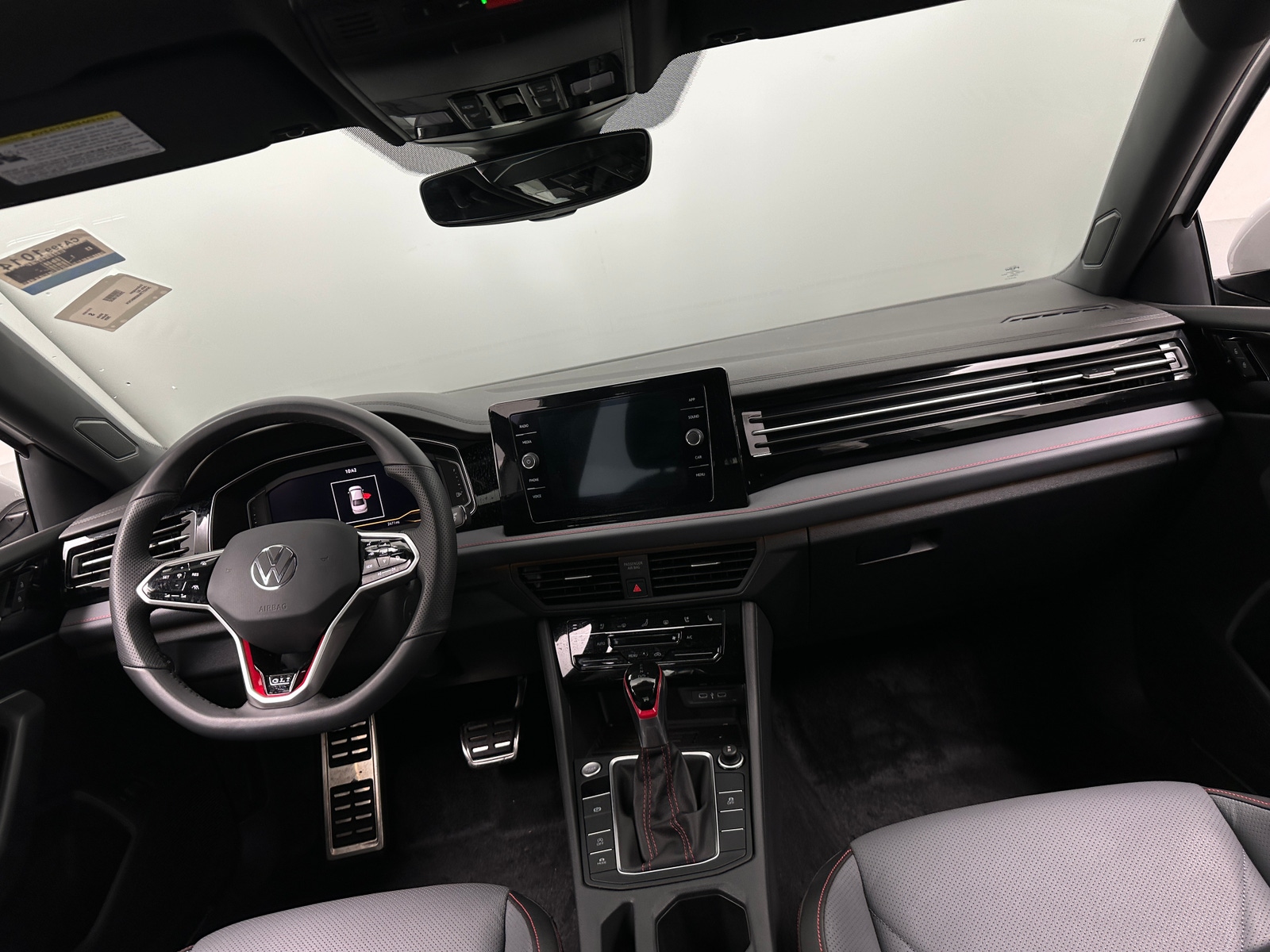 Thumbnail: 2025 Volkswagen Jetta - 2