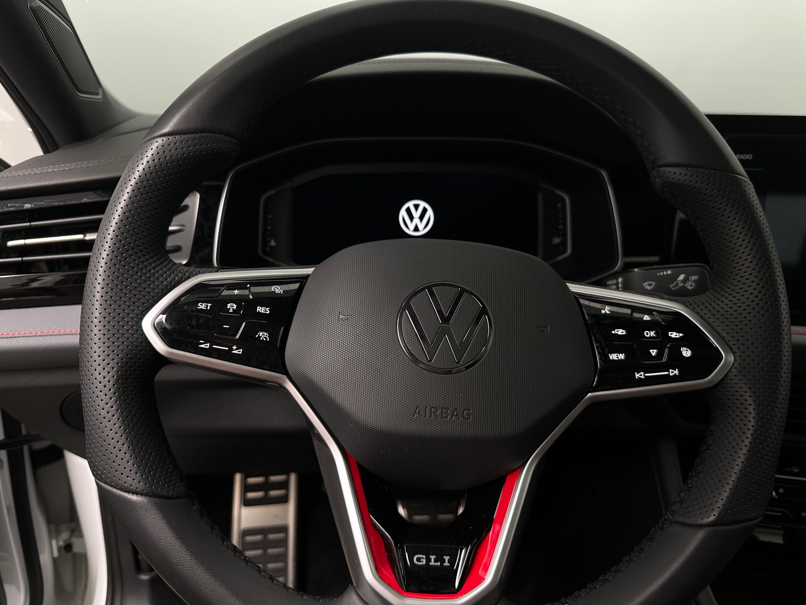 Thumbnail: 2025 Volkswagen Jetta - 4