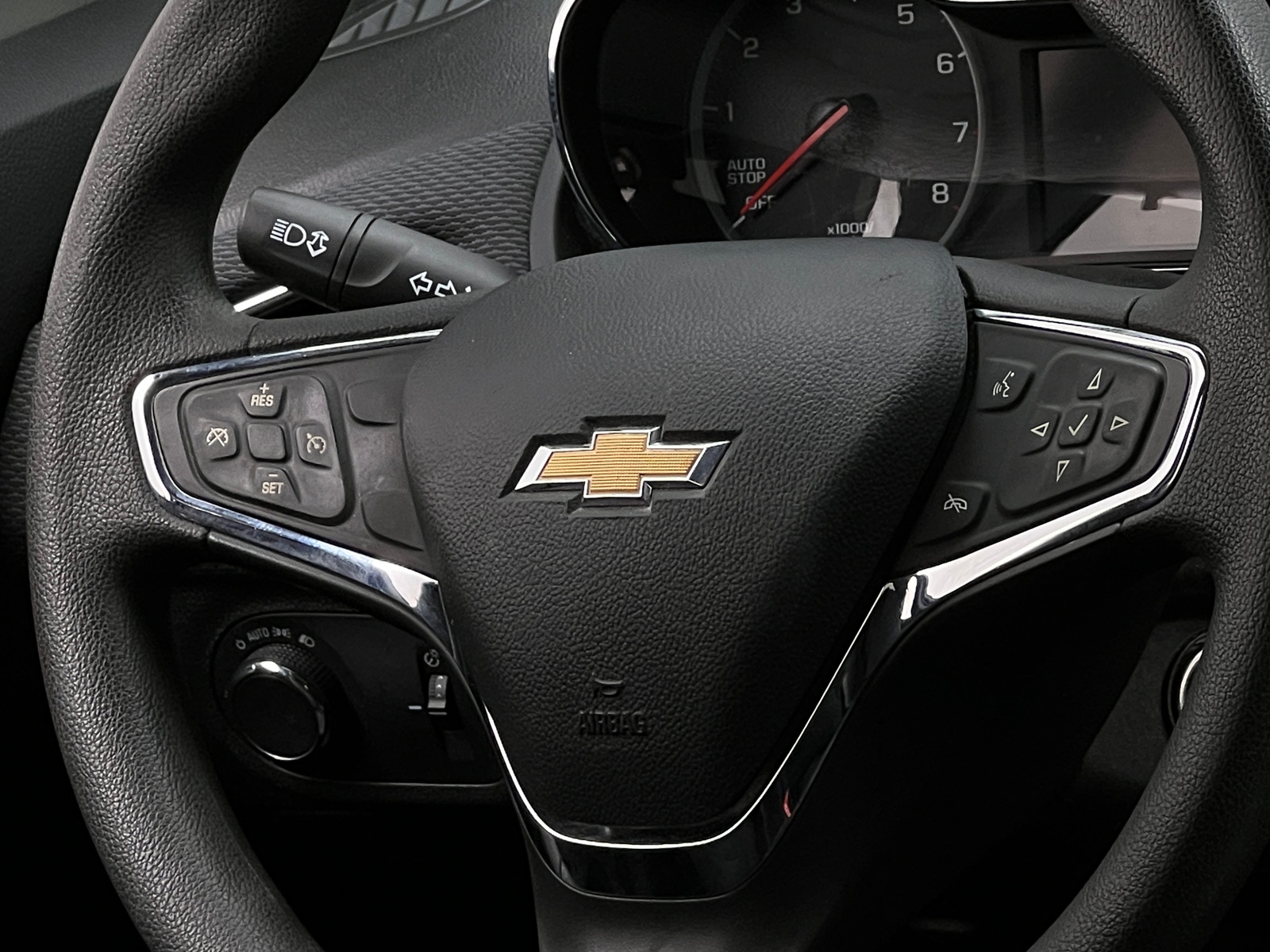Thumbnail: 2019 Chevrolet Cruze - 5