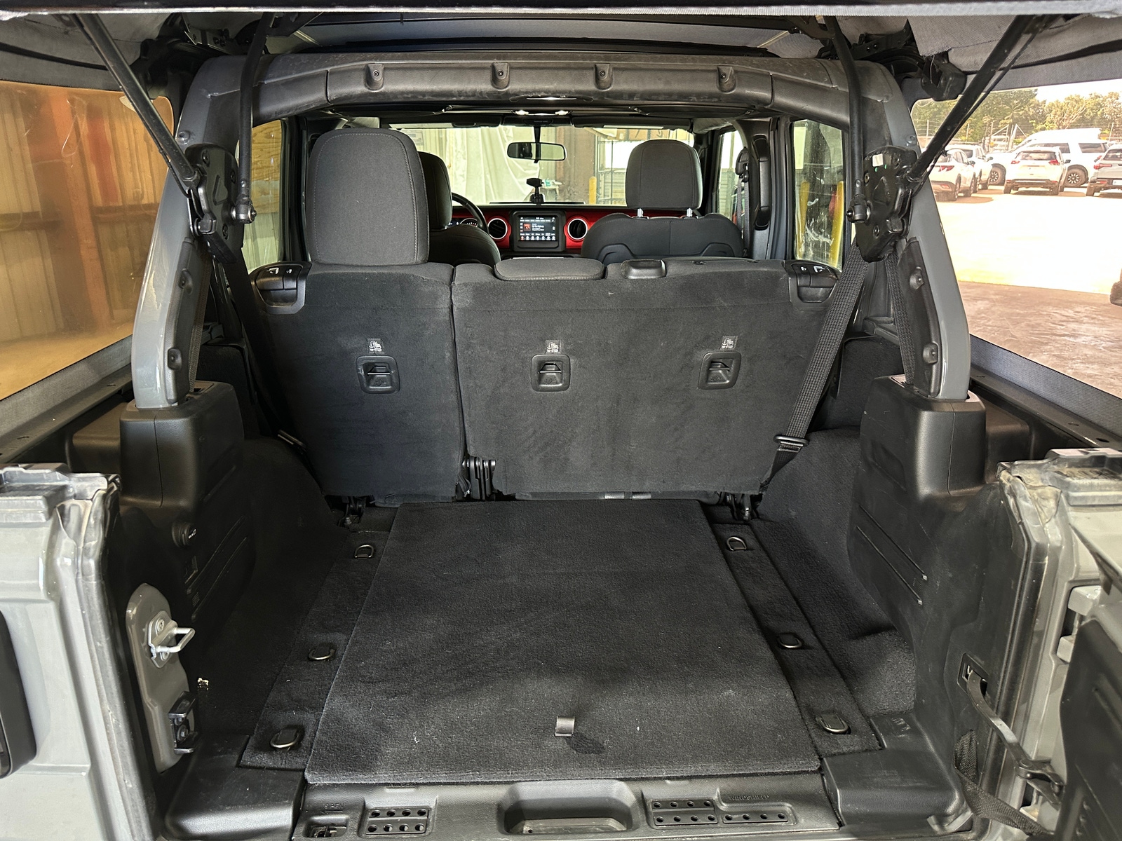 Thumbnail: 2020 Jeep Wrangler - 7