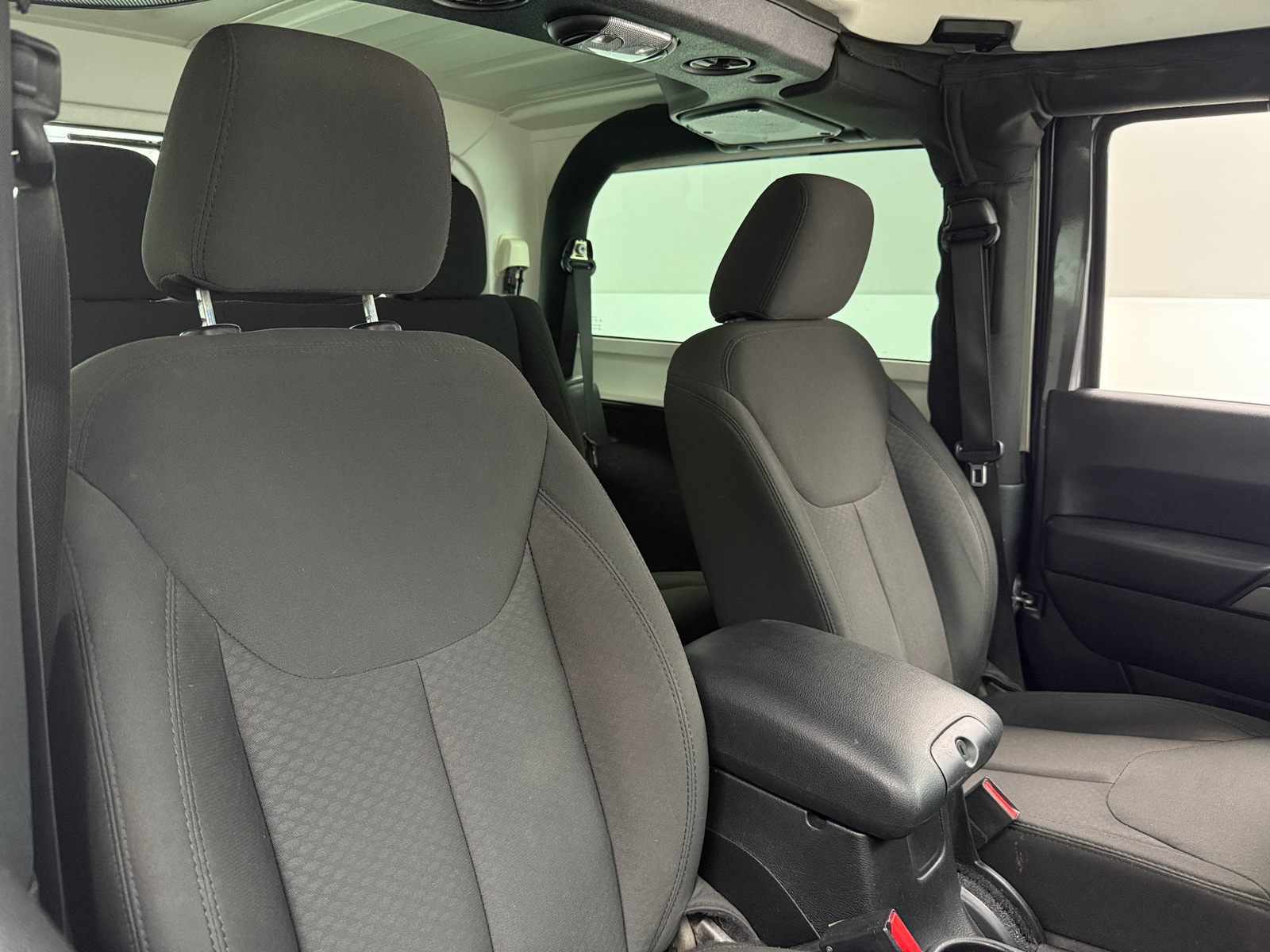 Thumbnail: 2017 Jeep Wrangler - 2