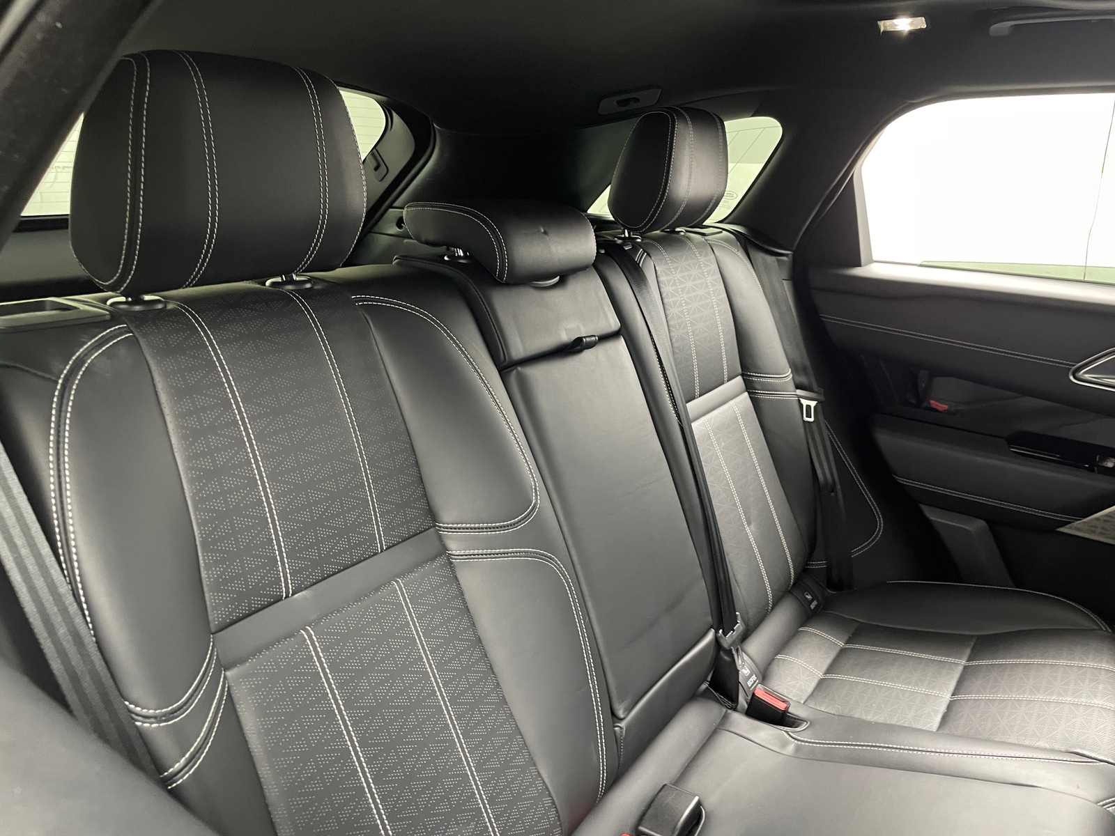 Thumbnail: 2018 Land Rover Range Rover Velar - 5