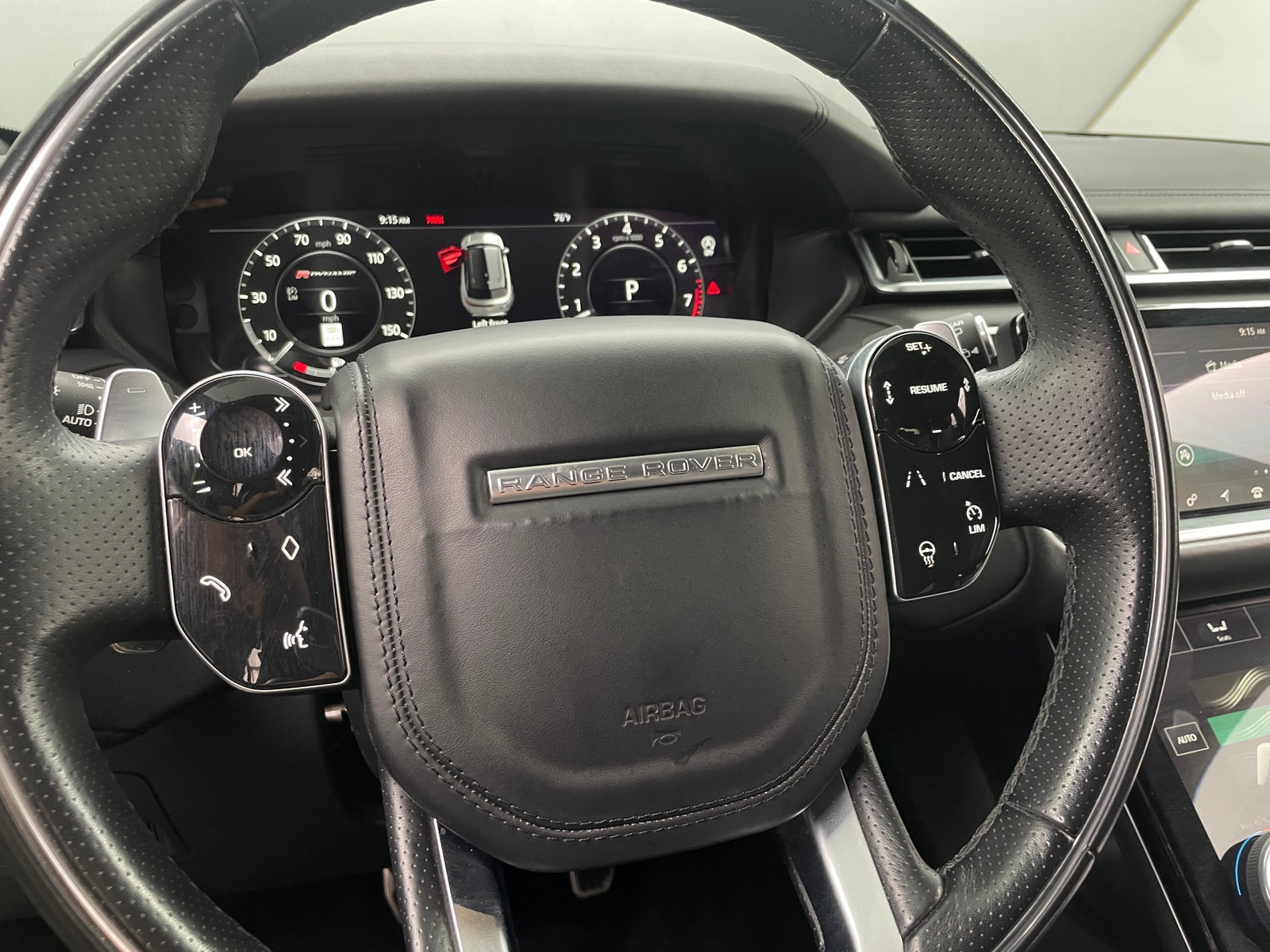 Thumbnail: 2018 Land Rover Range Rover Velar - 4