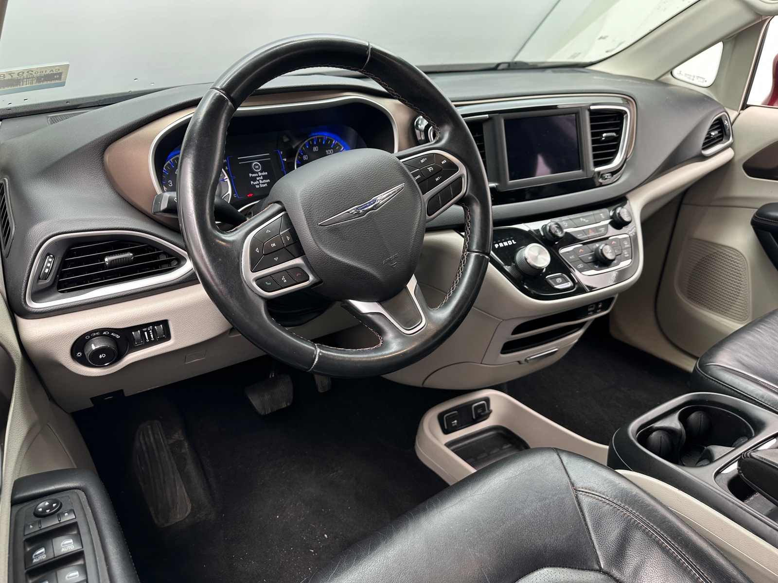 Thumbnail: 2018 Chrysler Pacifica - 2
