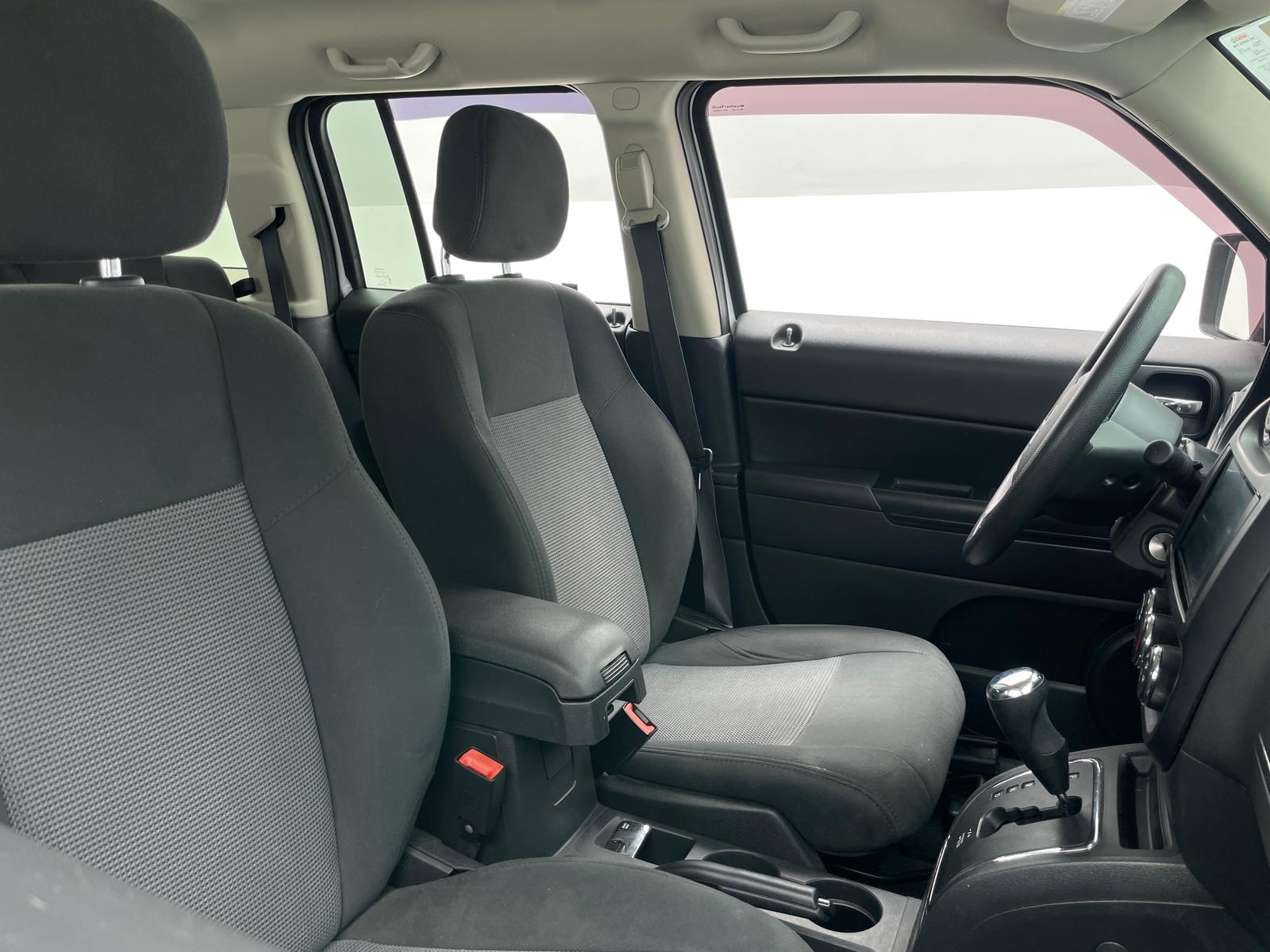 Thumbnail: 2016 Jeep Patriot - 2