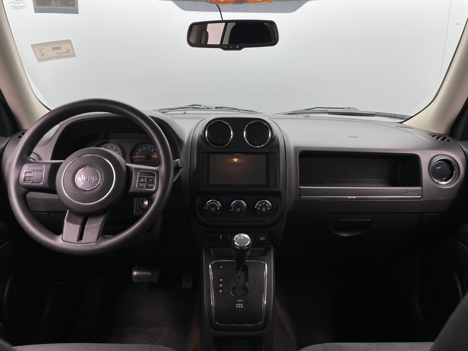 Thumbnail: 2016 Jeep Patriot - 3