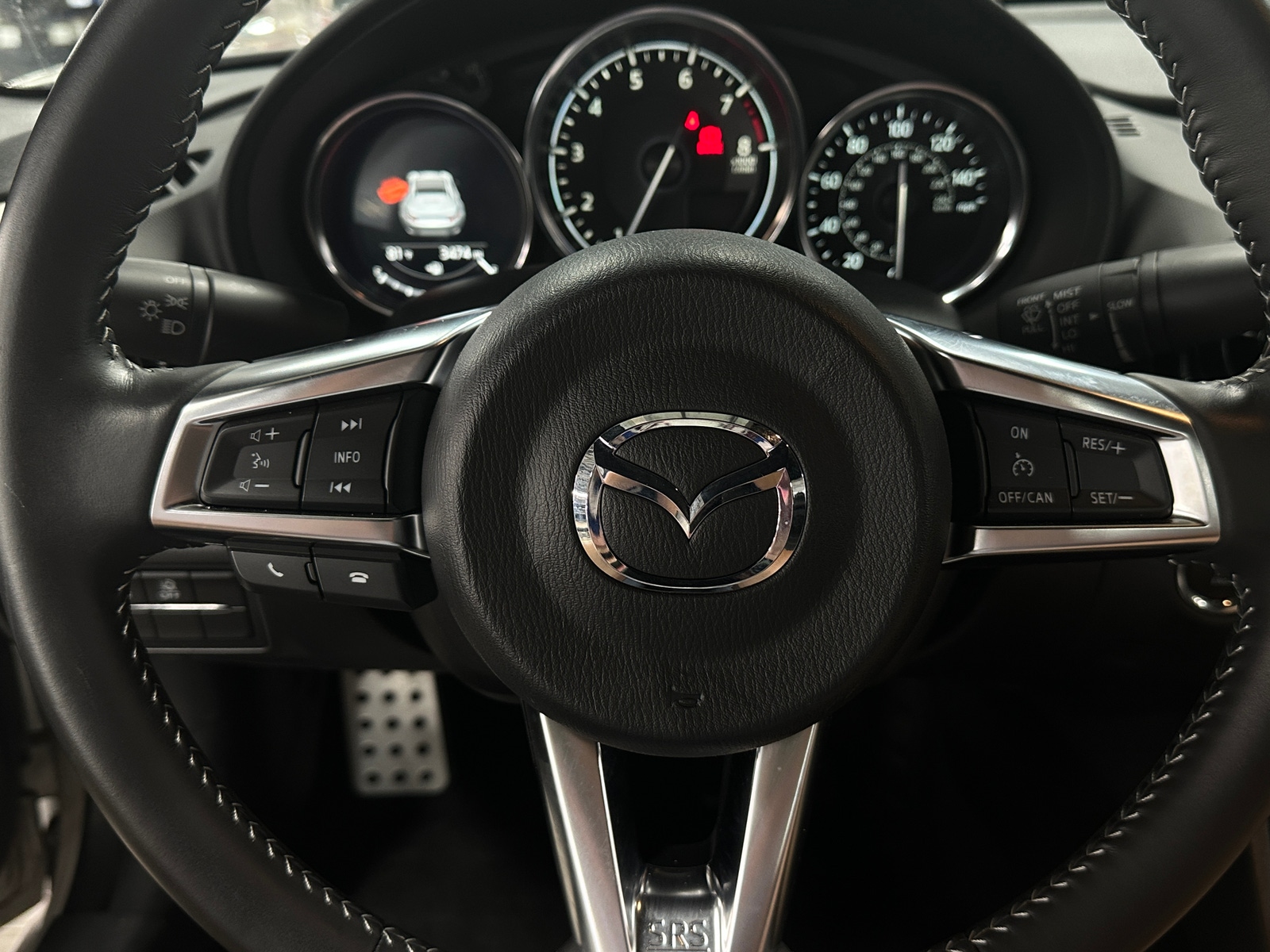 Thumbnail: 2023 Mazda MX-5 Miata - 4