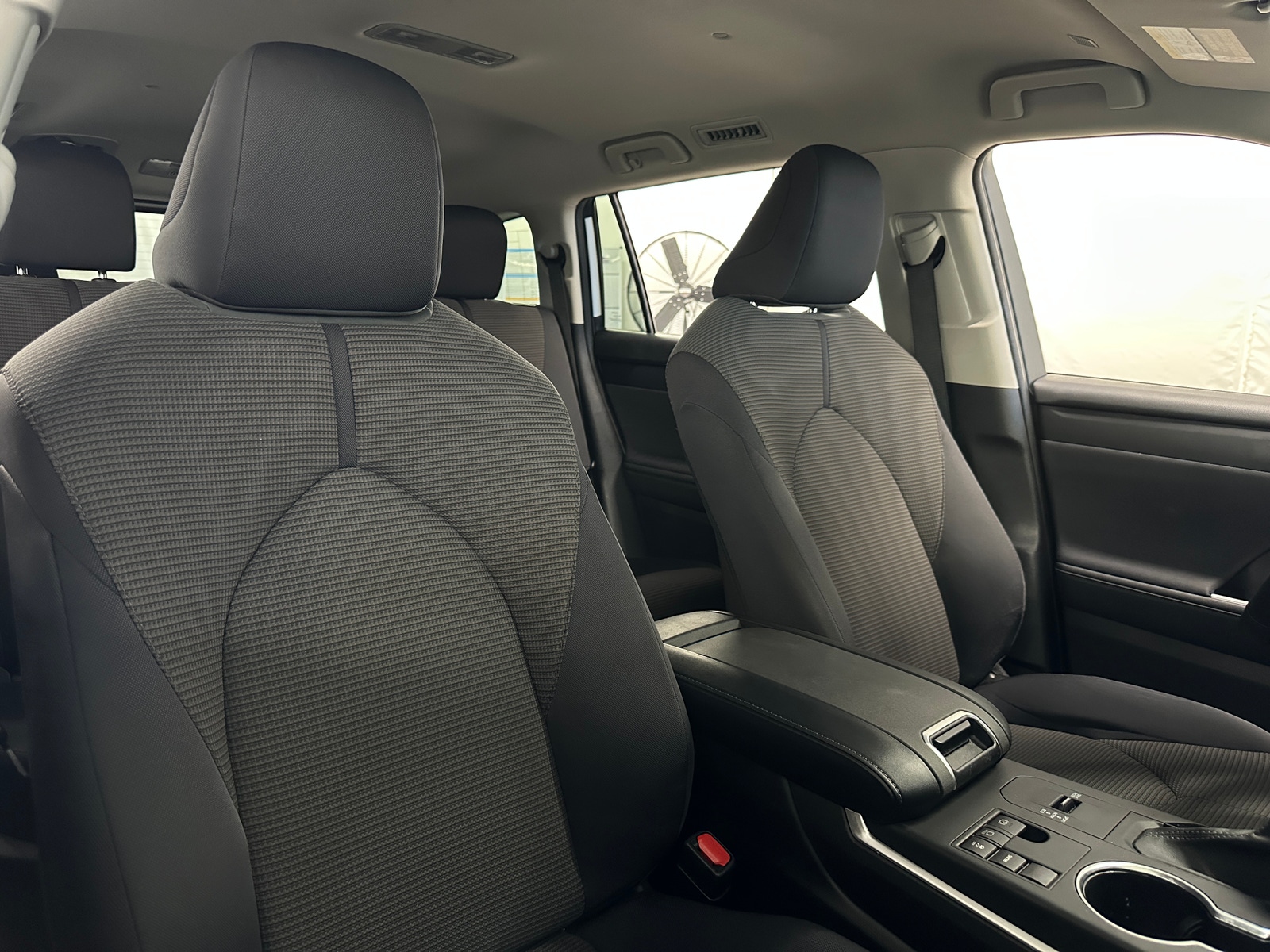 Thumbnail: 2023 Toyota Highlander - 2