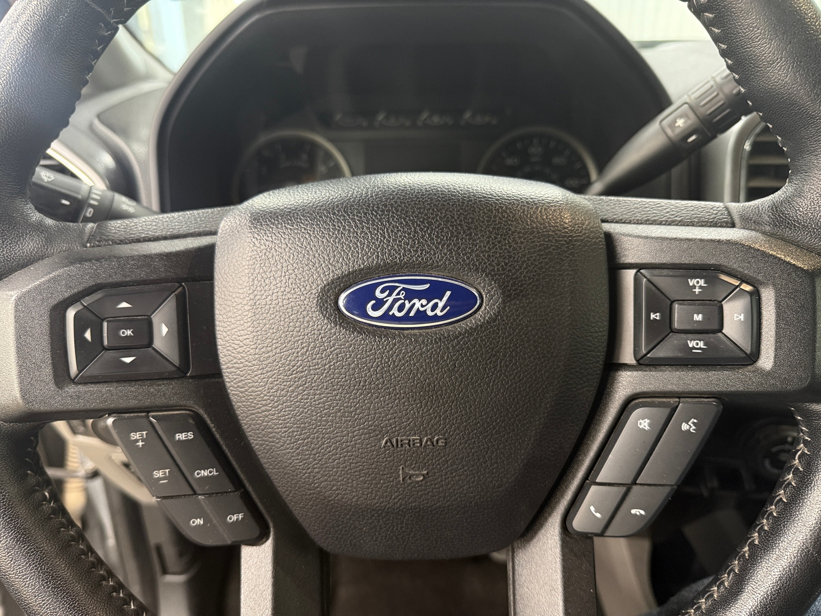 Thumbnail: 2020 Ford Econoline - 5