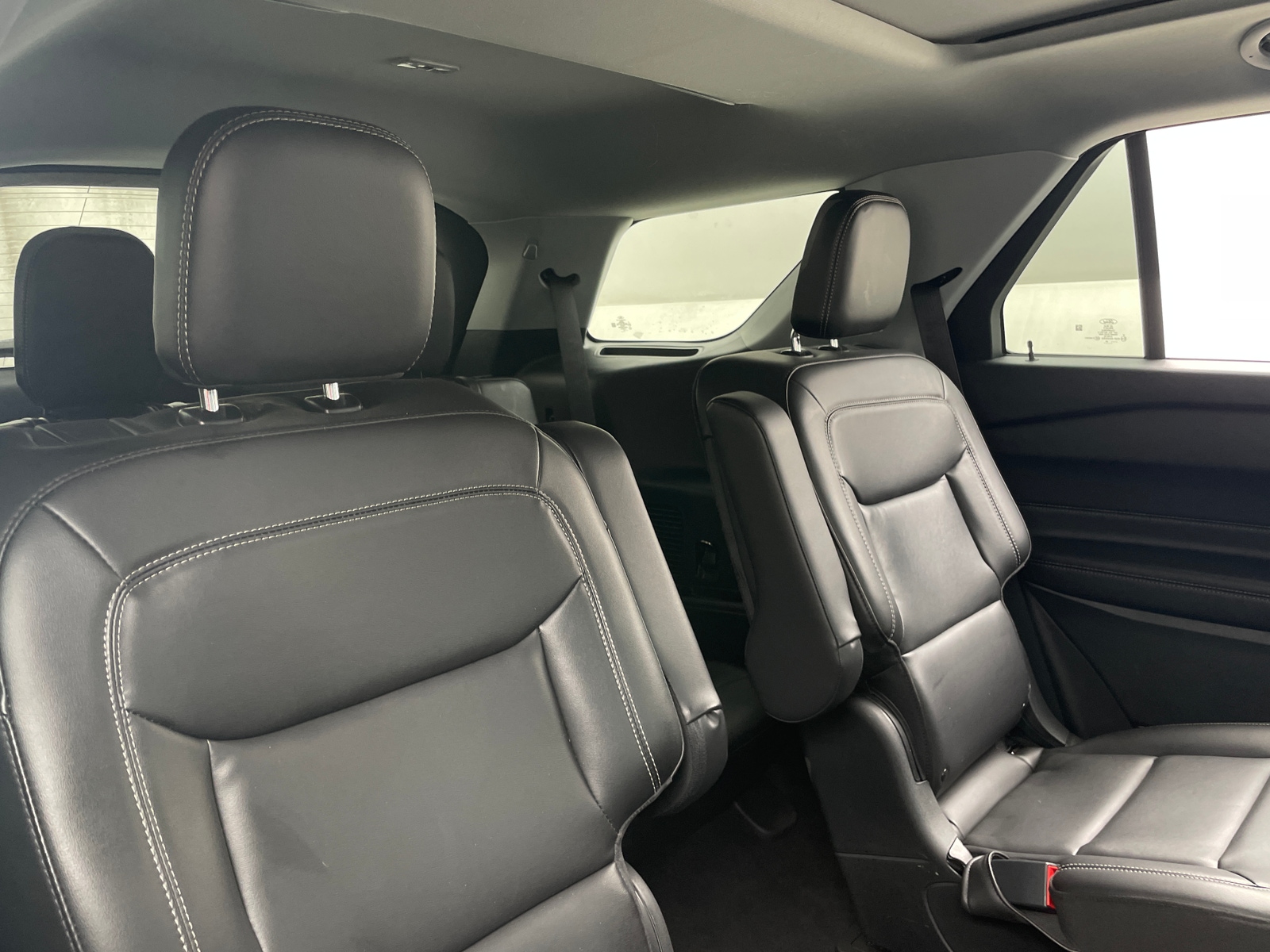 Thumbnail: 2022 Ford Explorer - 5